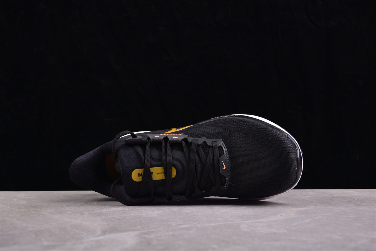 Nike Air Zoom Vomero 17 - Image 5