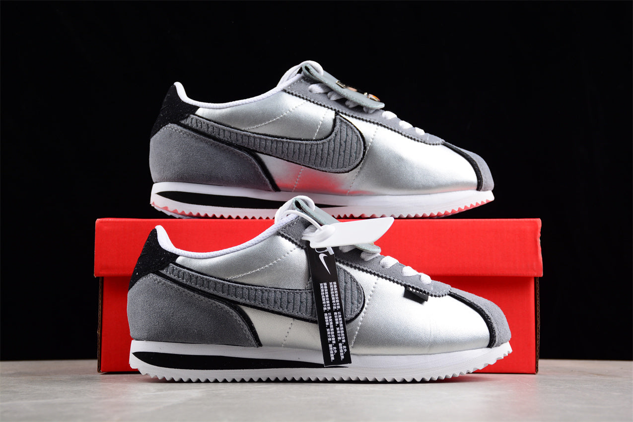 Nike Cortez - Image 4