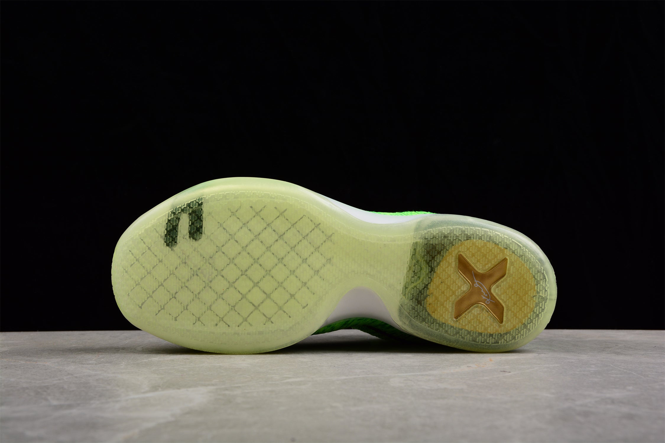 Nike Kobe 10 Elite Low ⅠD - Image 2