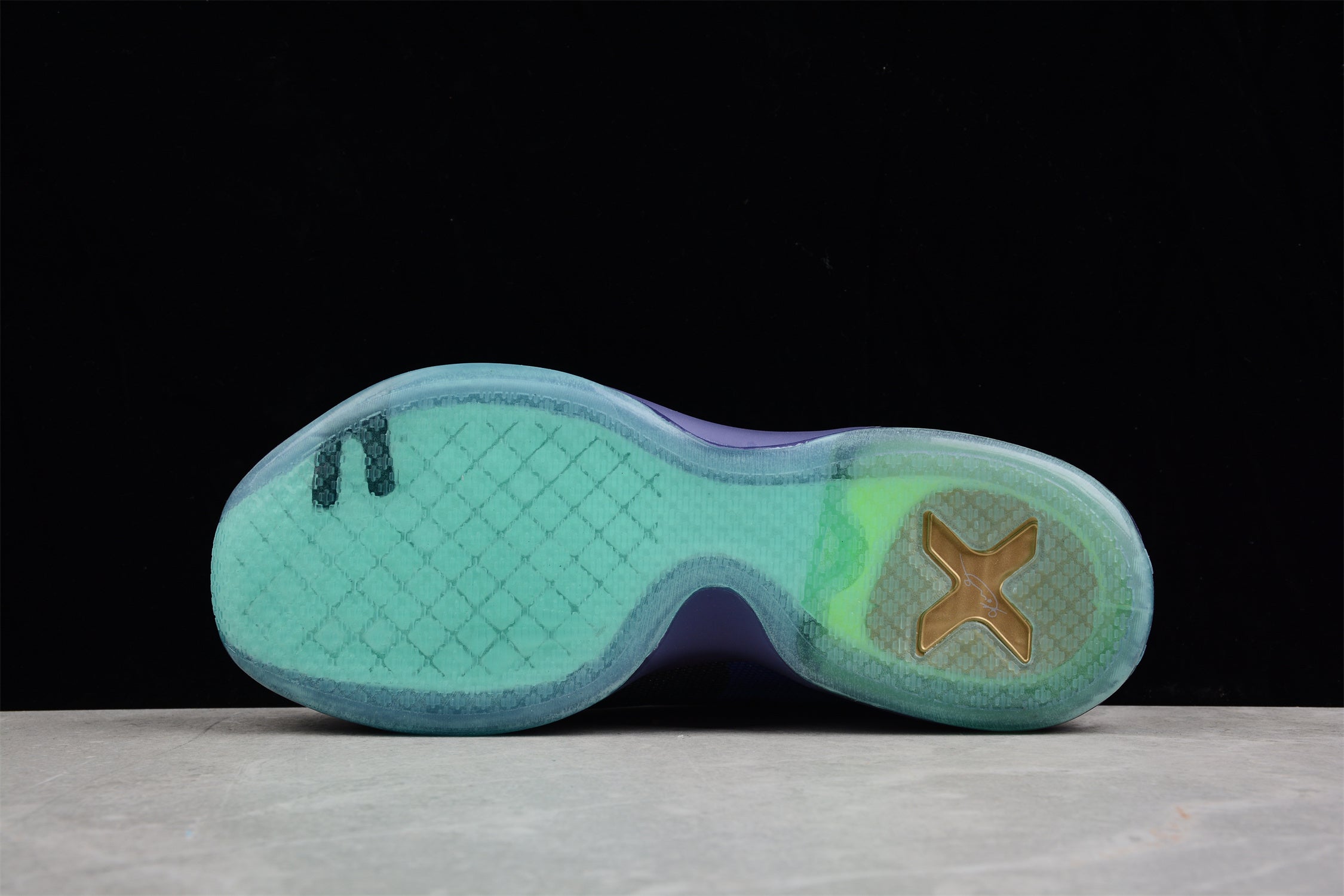 Nike Kobe 10 Peach Jam10 Overcom - Image 4