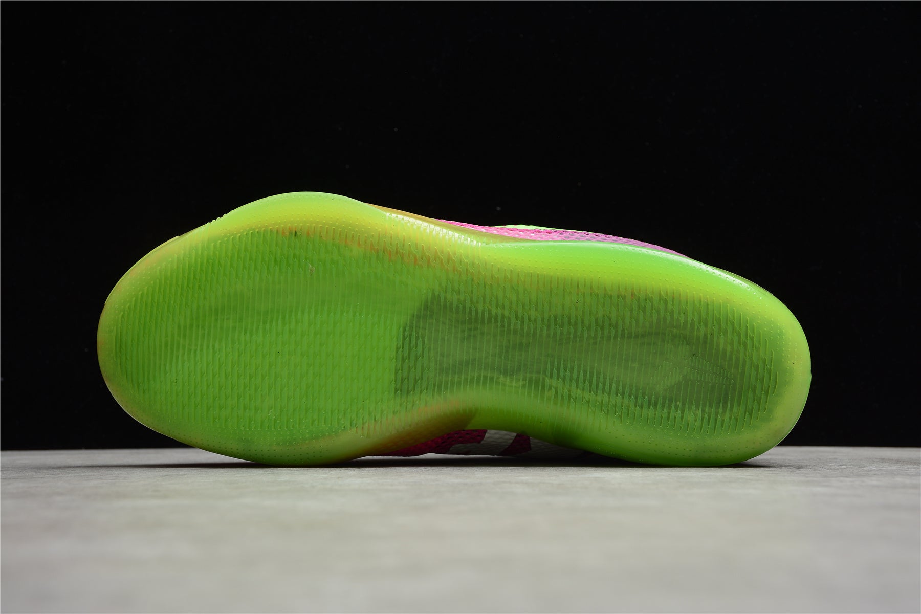 Nike Kobe 11 EM Low Mambacurial - Image 3