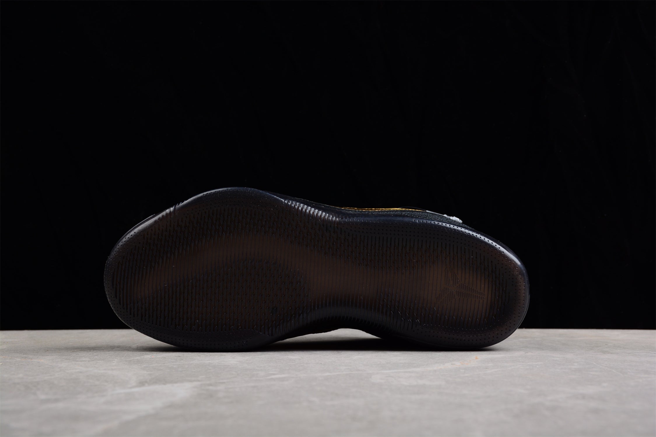 Nike Kobe 11 Low BⅠack Mamba - Image 5
