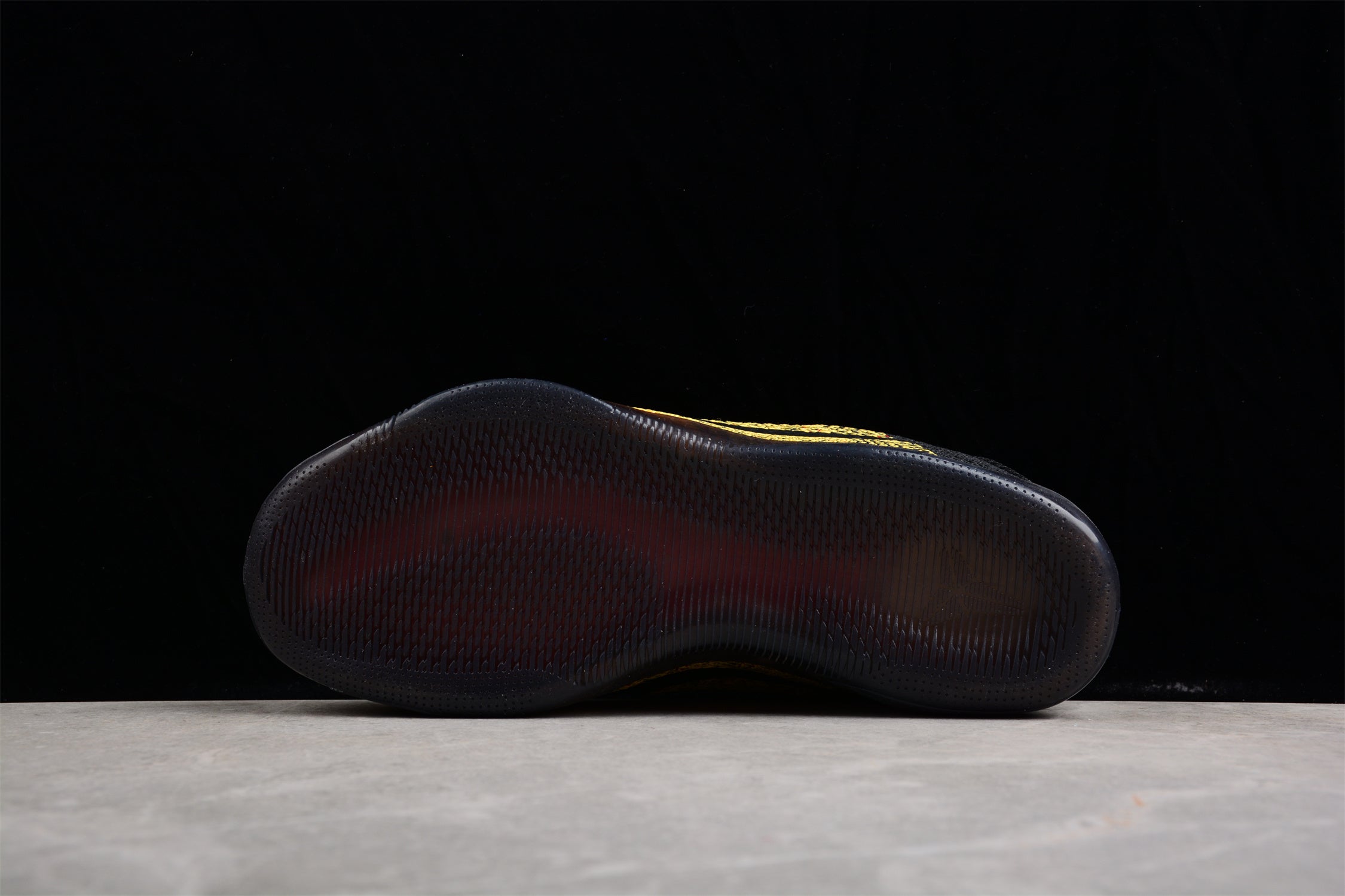 Nike Kobe 11 Low Bruce Lee - Image 4