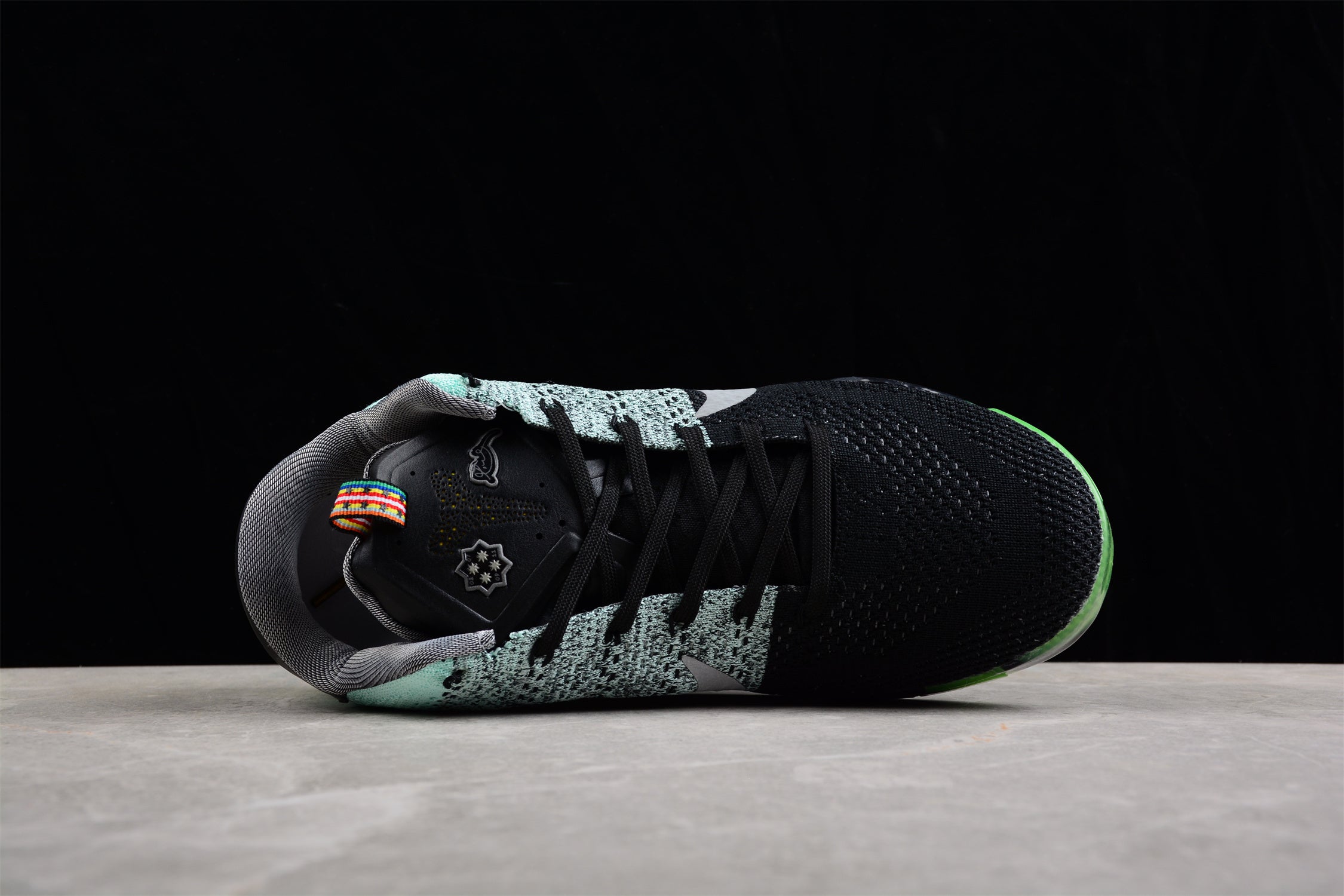 Nike Kobe 11 Low Easter - Image 4