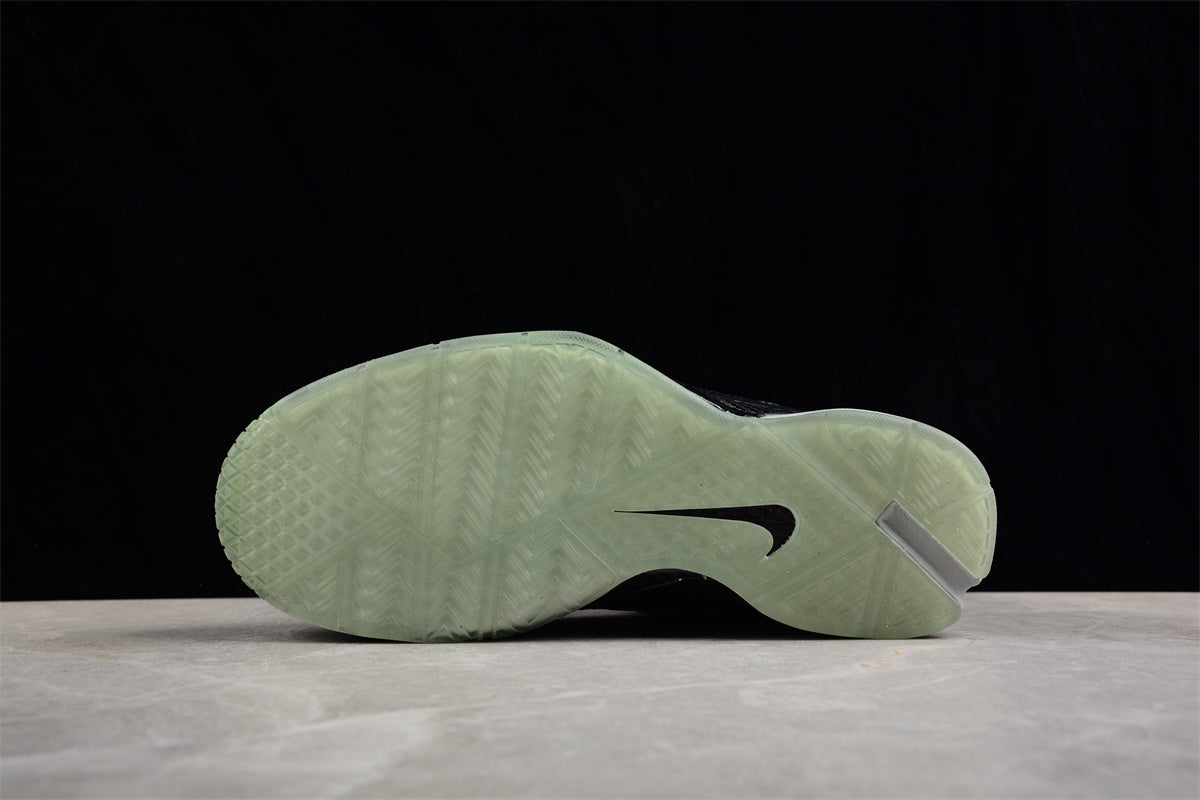 Nike Kobe 1 Protro - Image 2