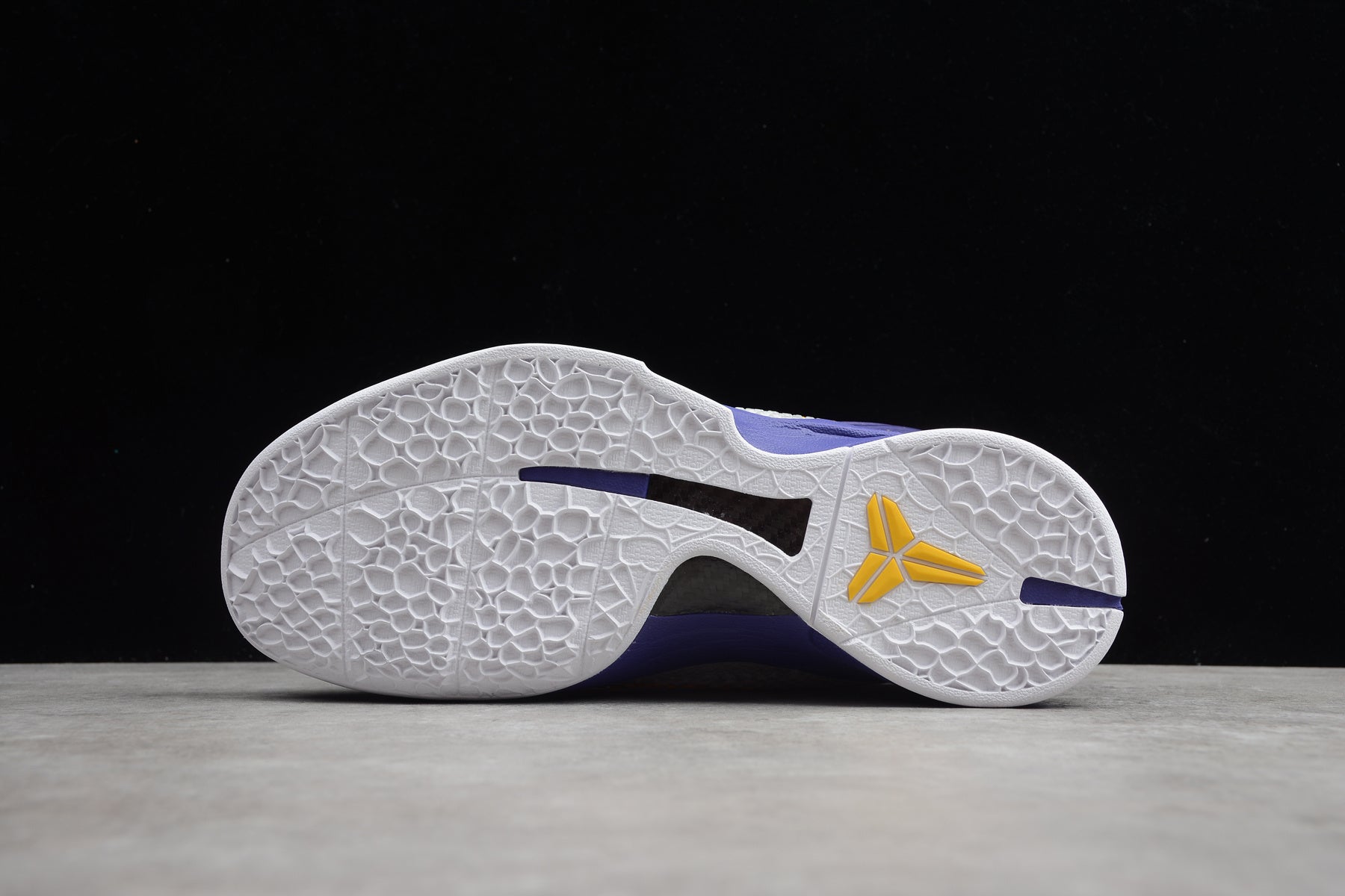 Nike Kobe 6 Protro “Playoff Pack - Image 2