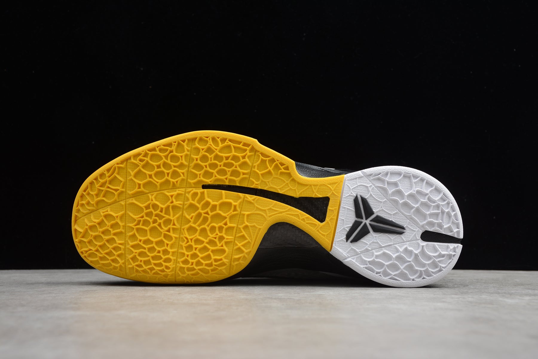 Nike Kobe 6 Protro White - Image 4