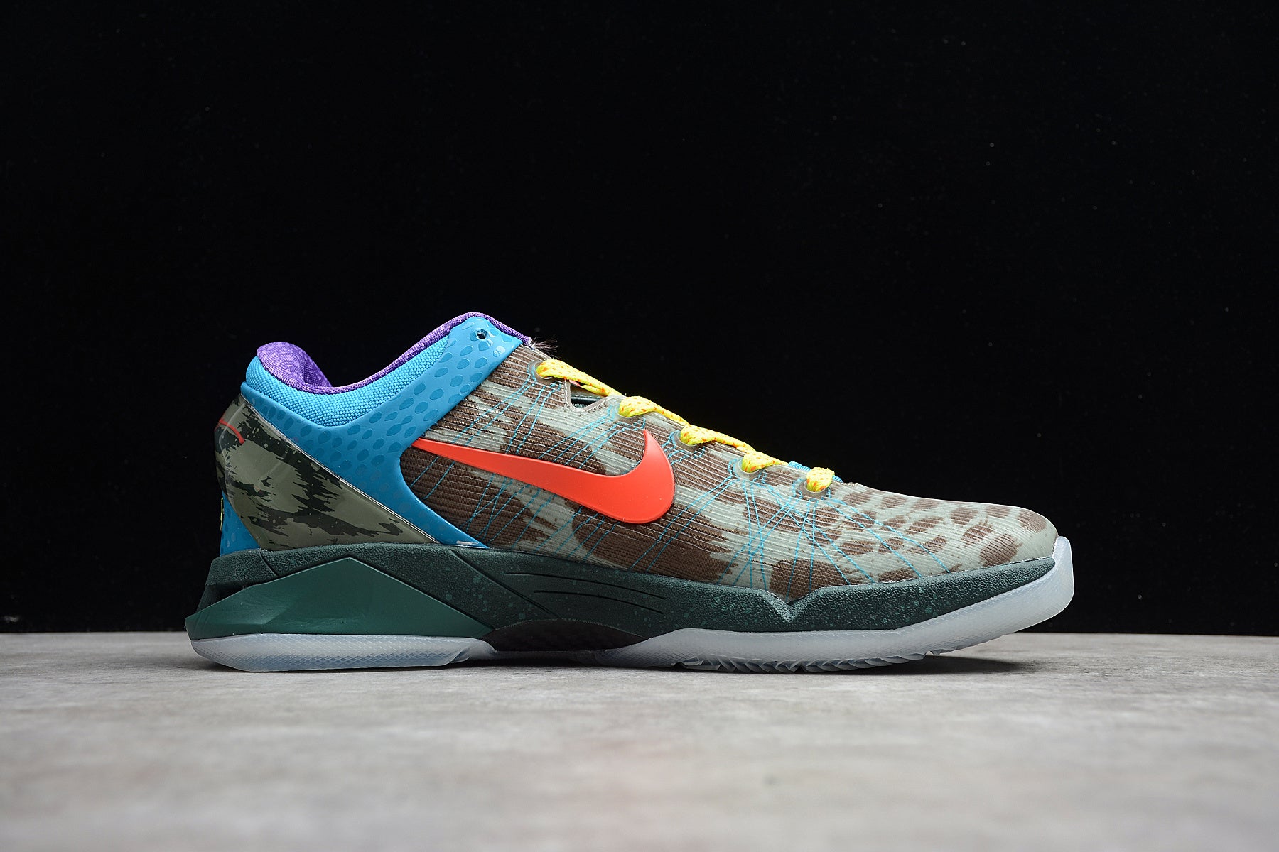 Nike Kobe 7 “What The Kobe”