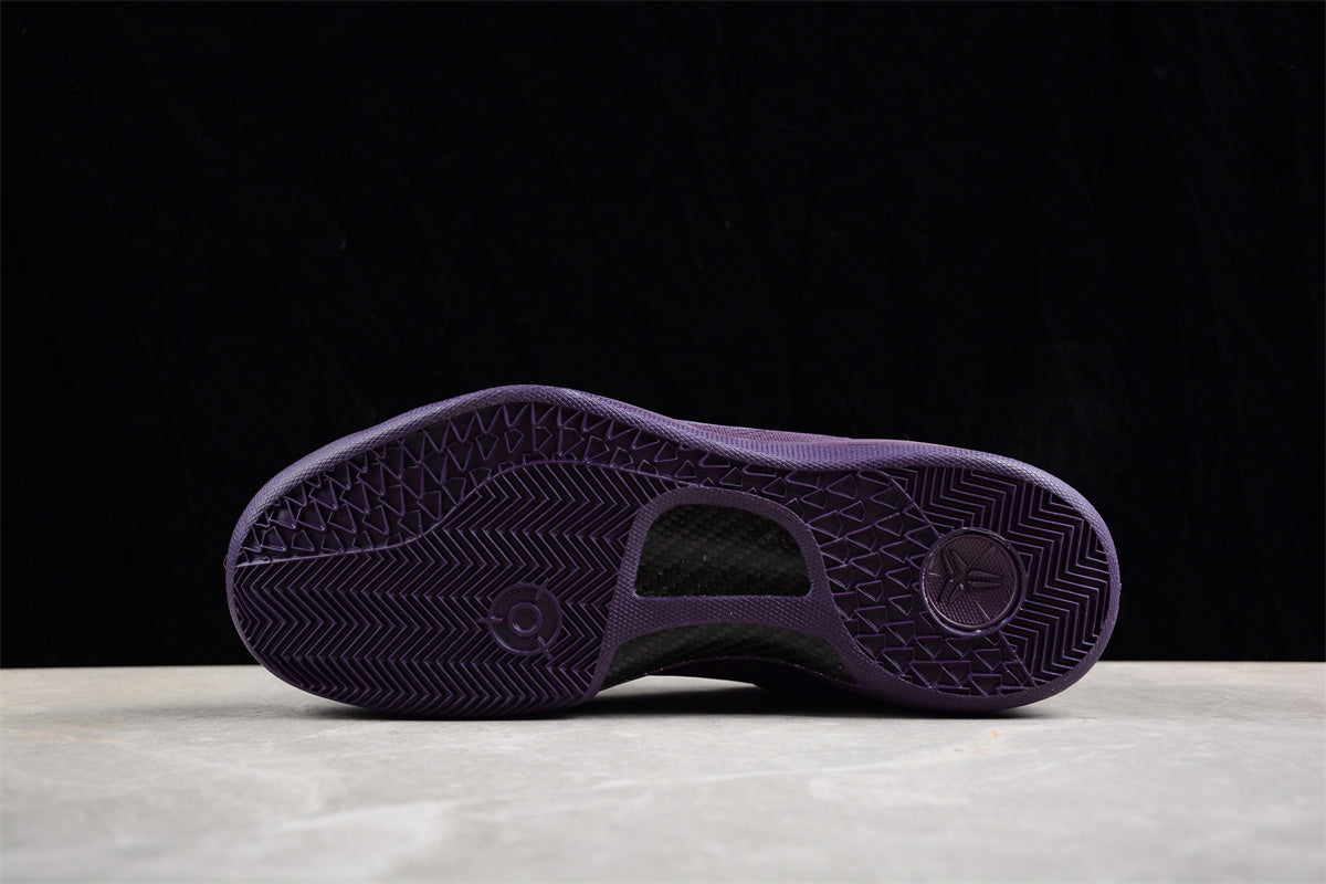 Nike Kobe 8 Black Mamba Collection "Fade to Black" - Image 4