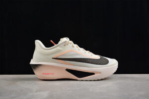 Nike Zoom Fly 6