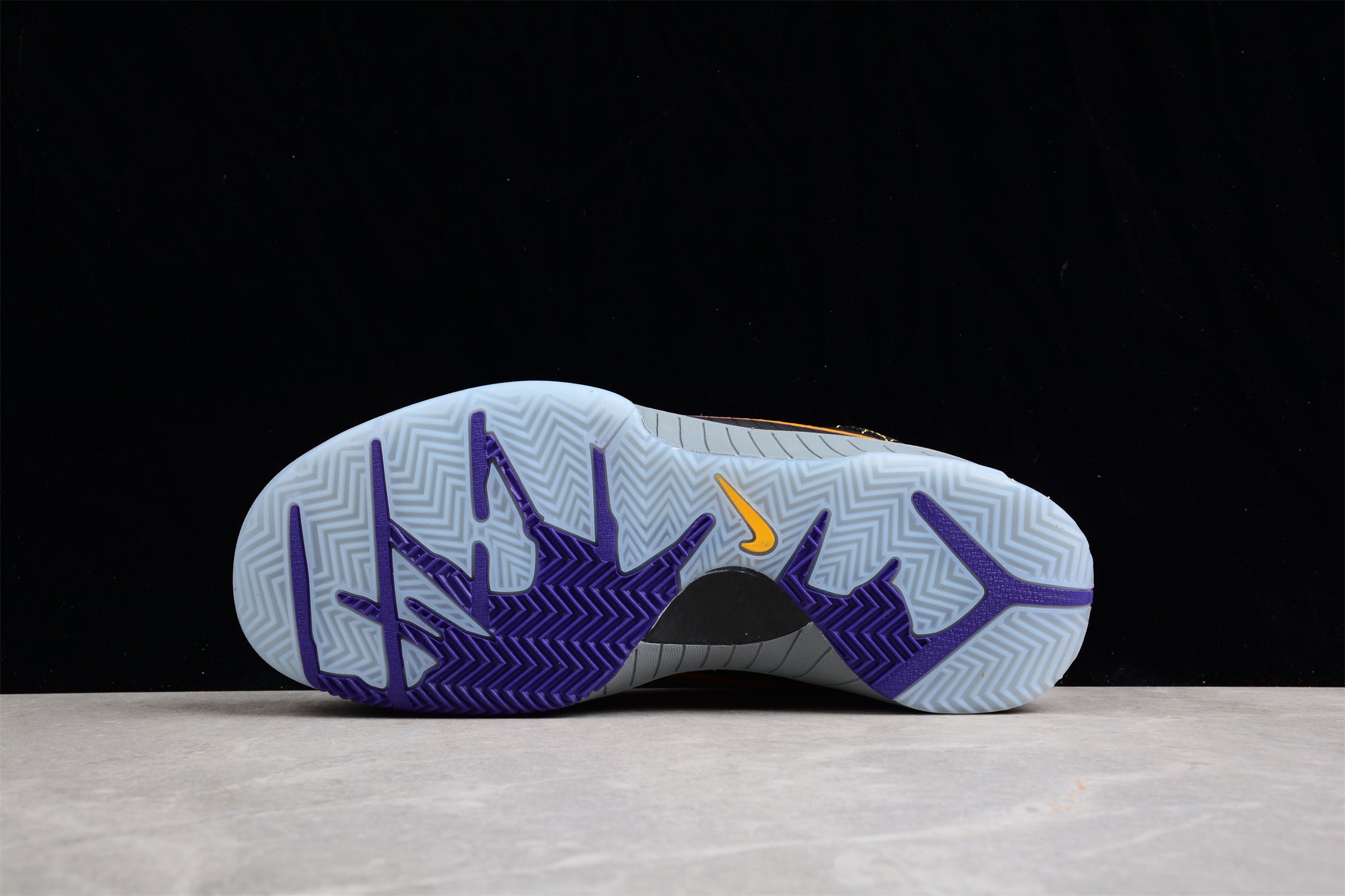 Nike Zoom Kobe 4 Protro - Image 4