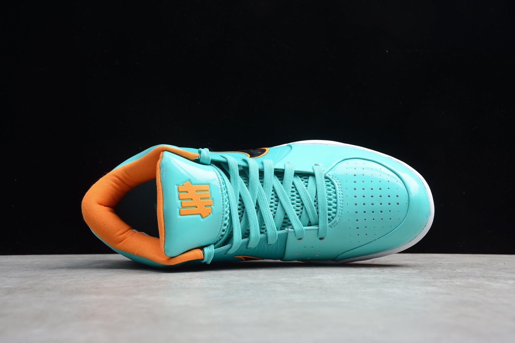 Nike Zoom Kobe 4 Protro UNDEFEATED - Image 5