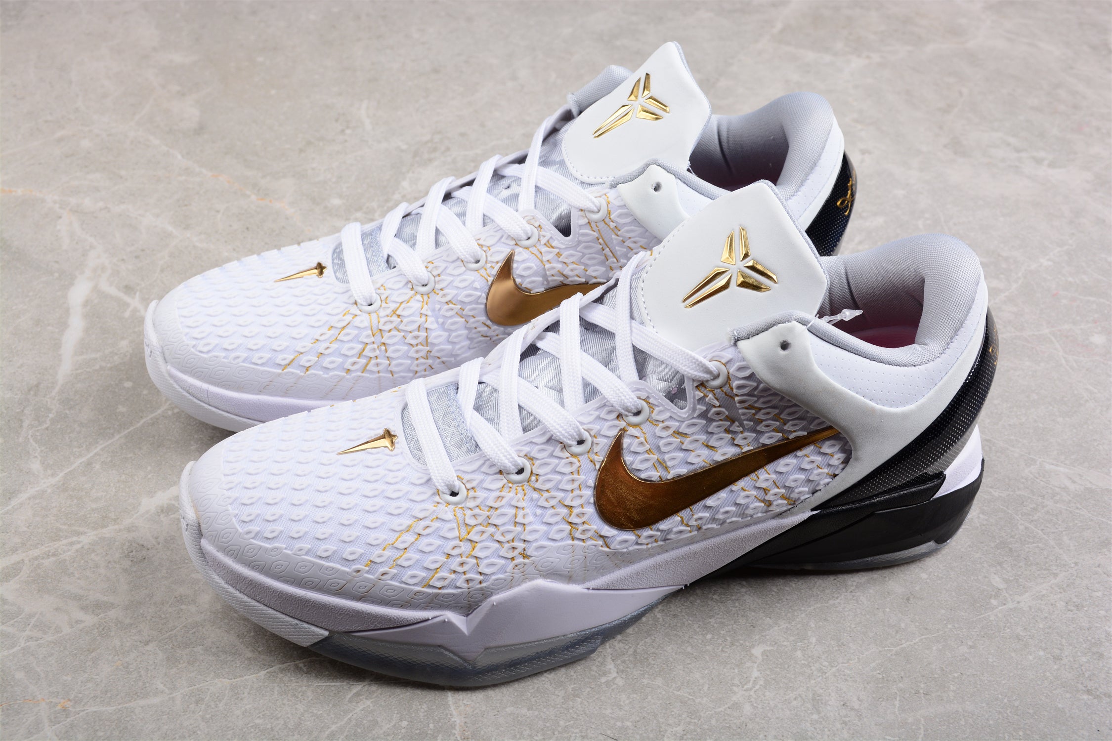 Nike Zoom Kobe 7 Home - Image 3