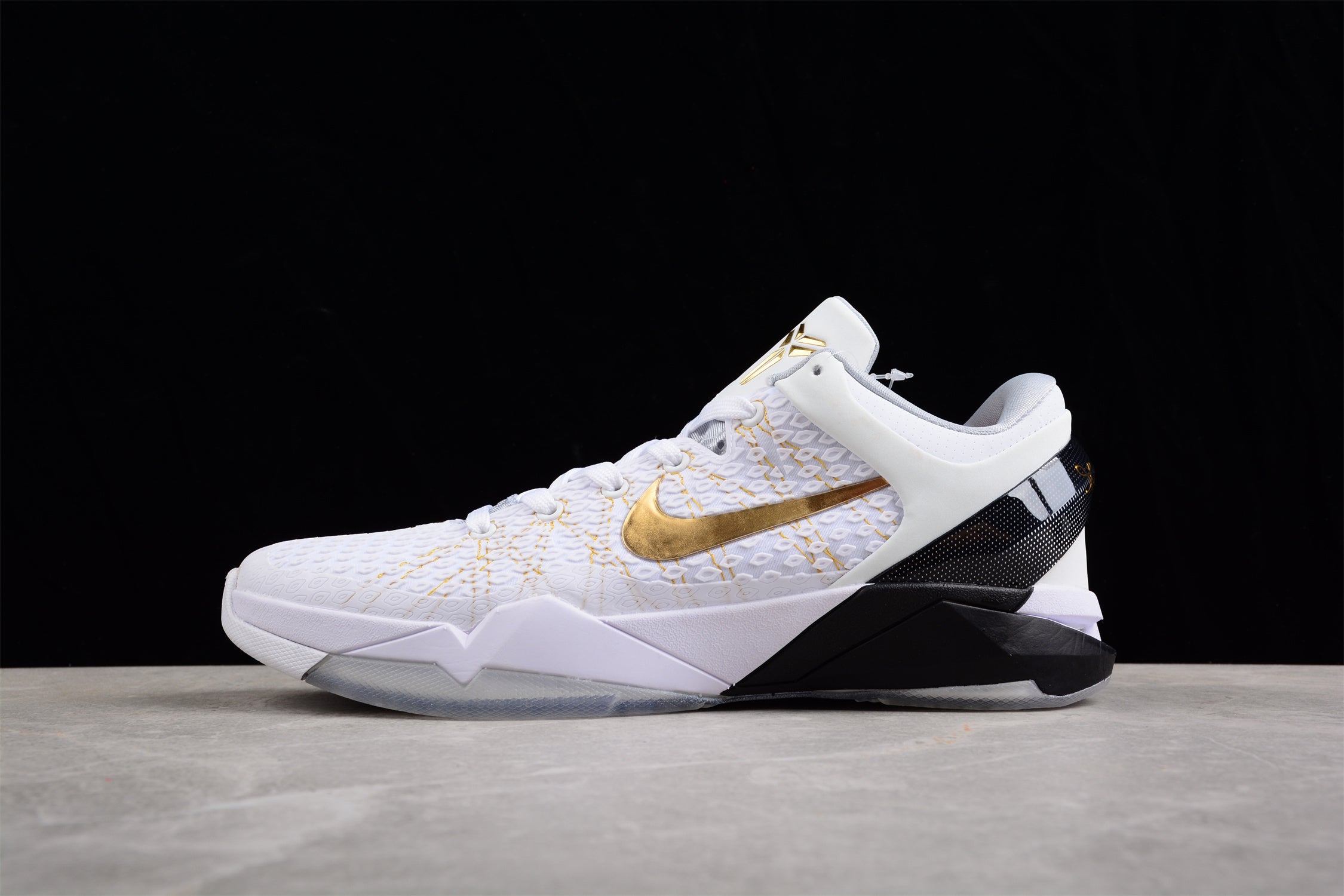 Nike Zoom Kobe 7 Home - Image 2