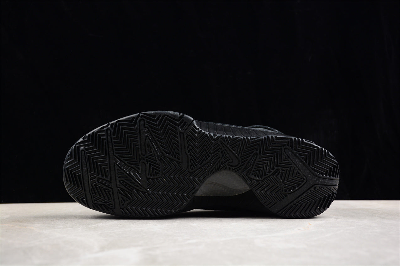 Nike Zoom Kobe IV Protro - Image 4