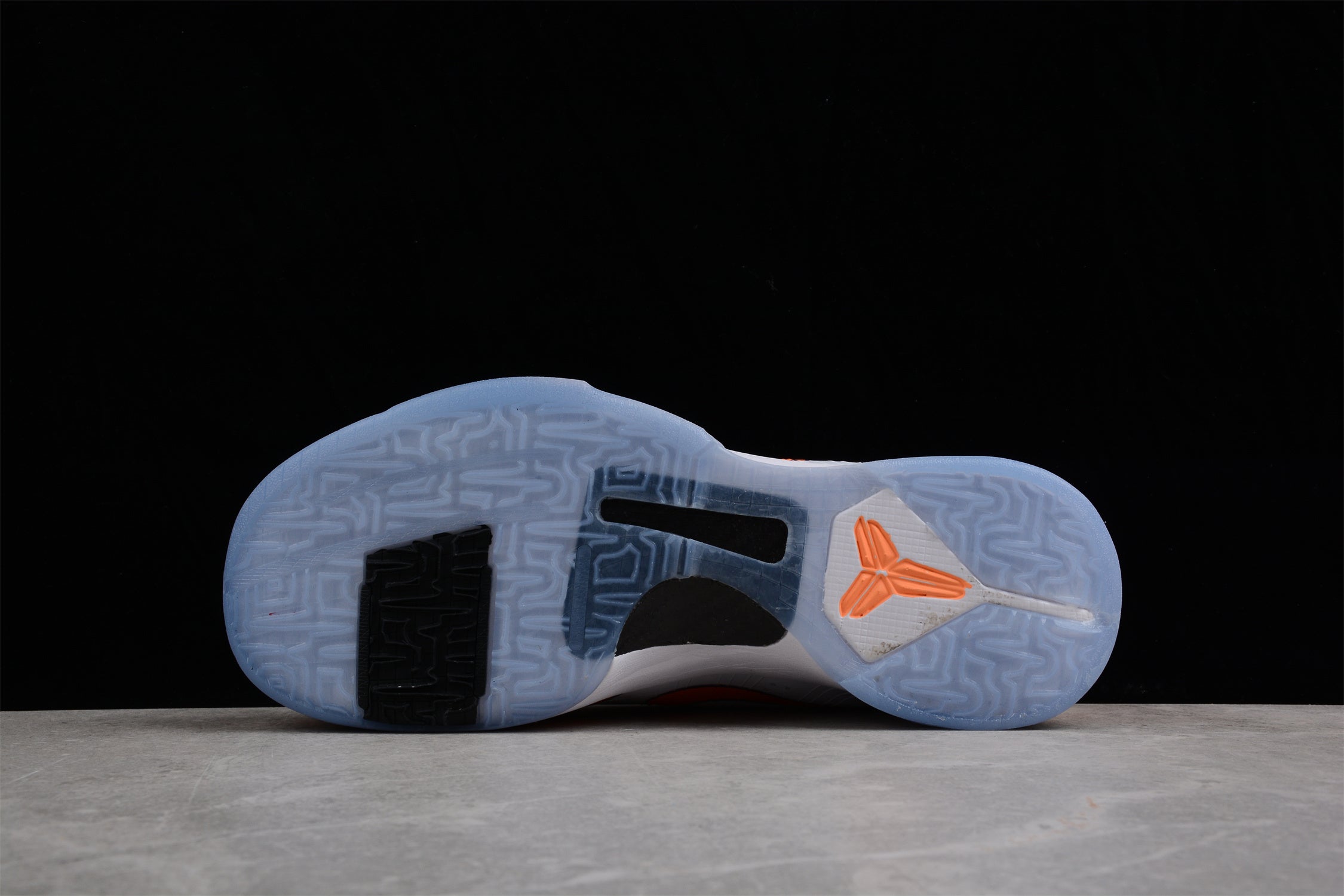 Nike Zoom Kobe V Protro - Image 2