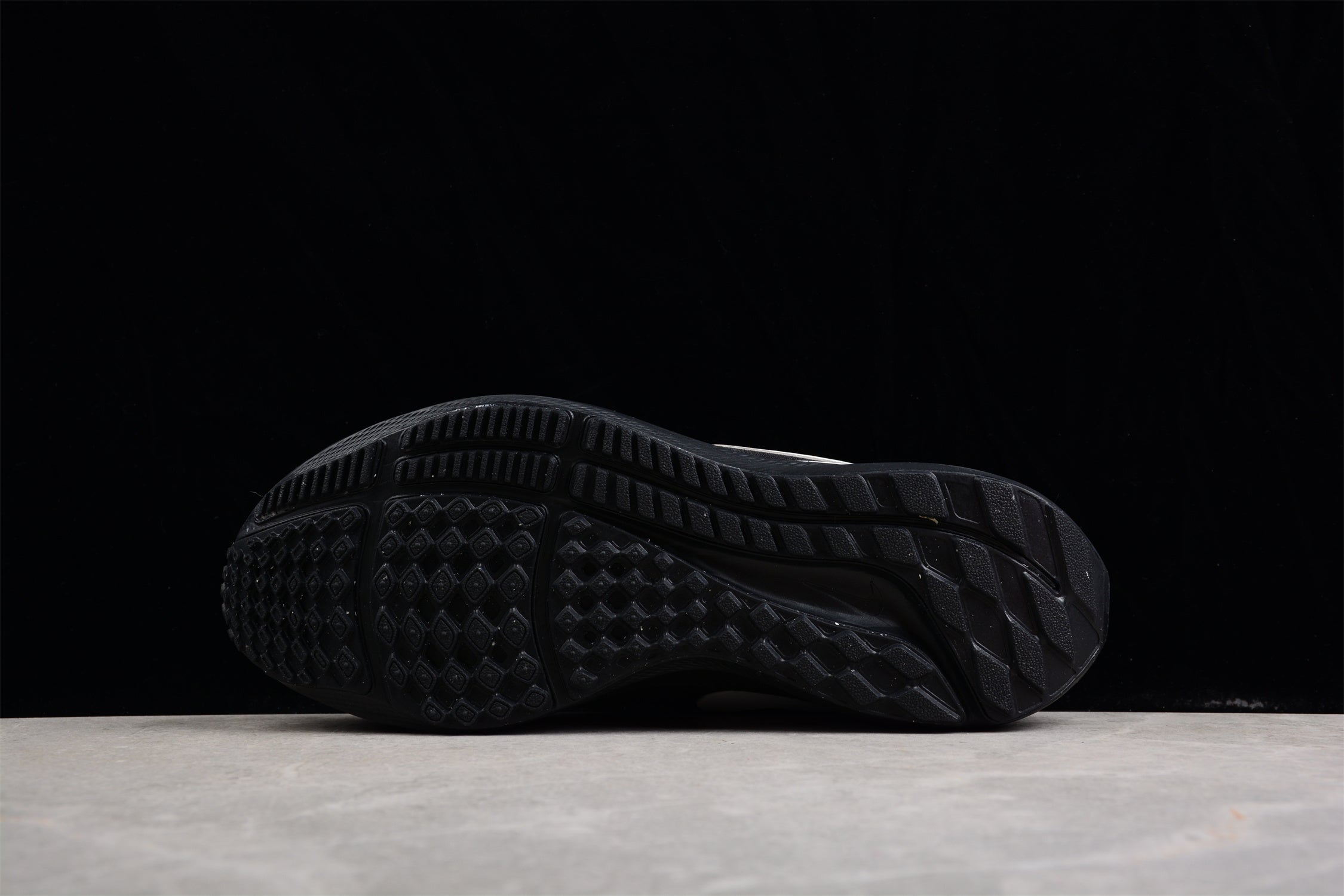 Nike Air Zoom Pegasus 39 Black Anthracite - Image 2