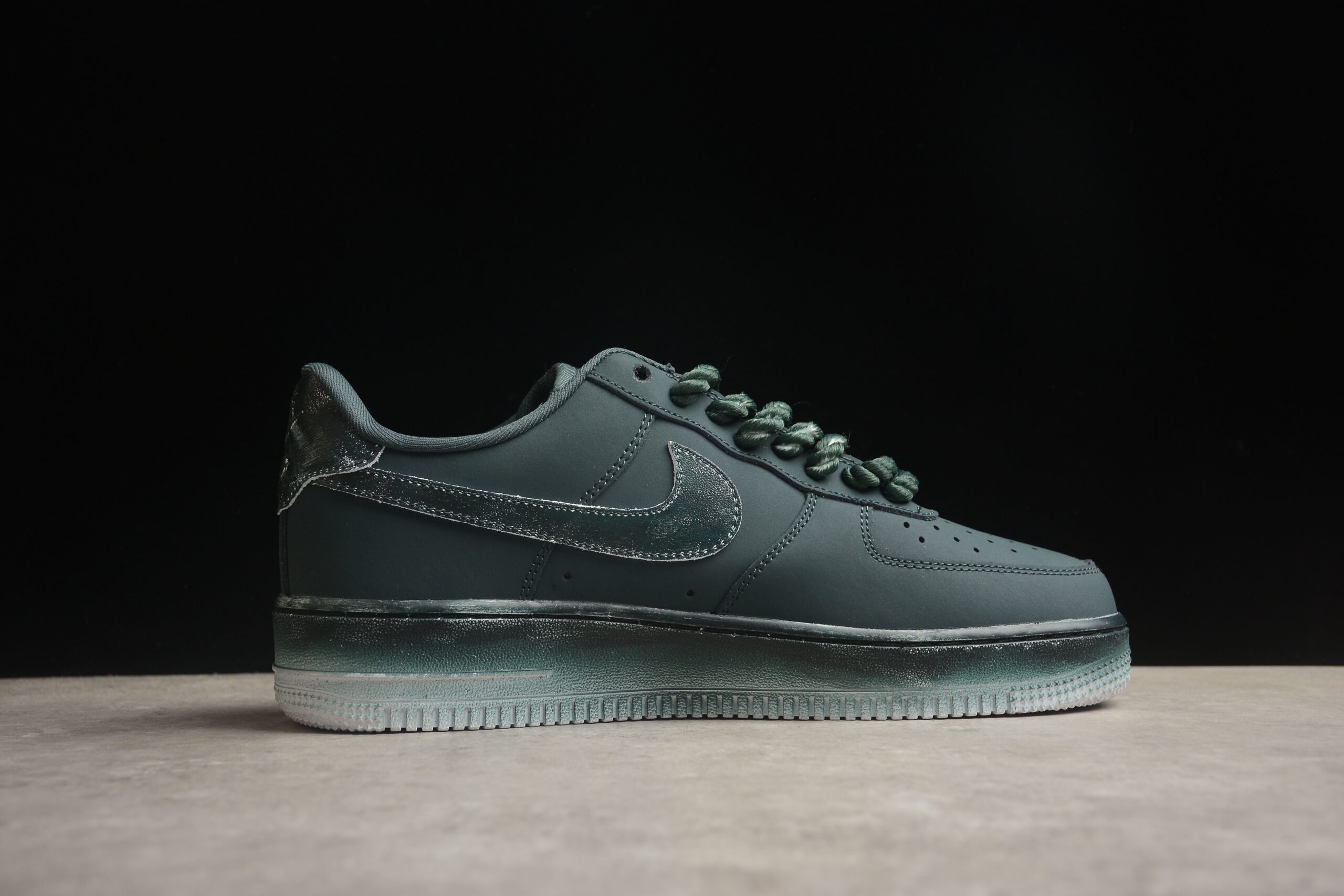 Nk Air Force 1'07 Low 15122-222