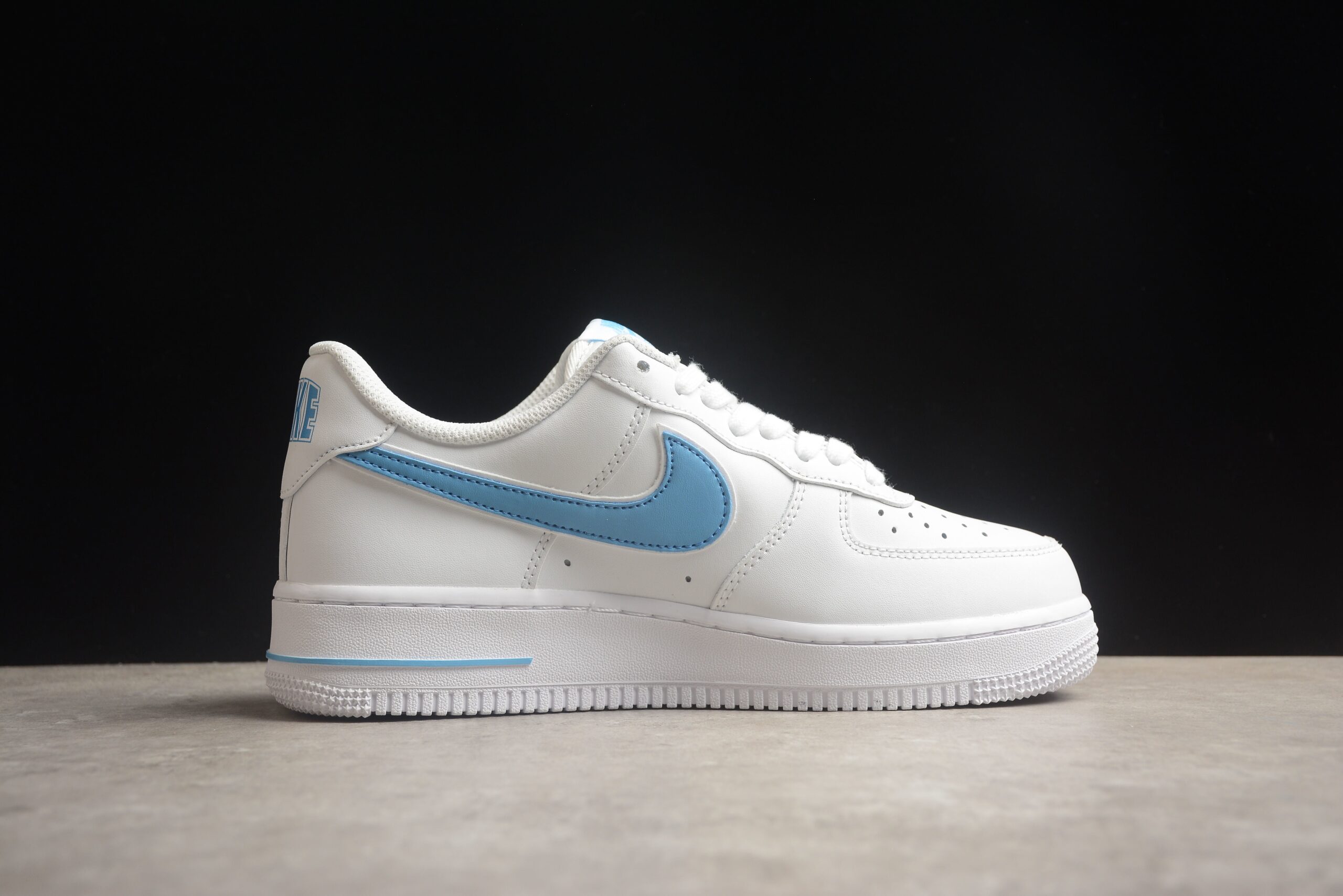 Nk Air Force 1'07 Low AO2423-100