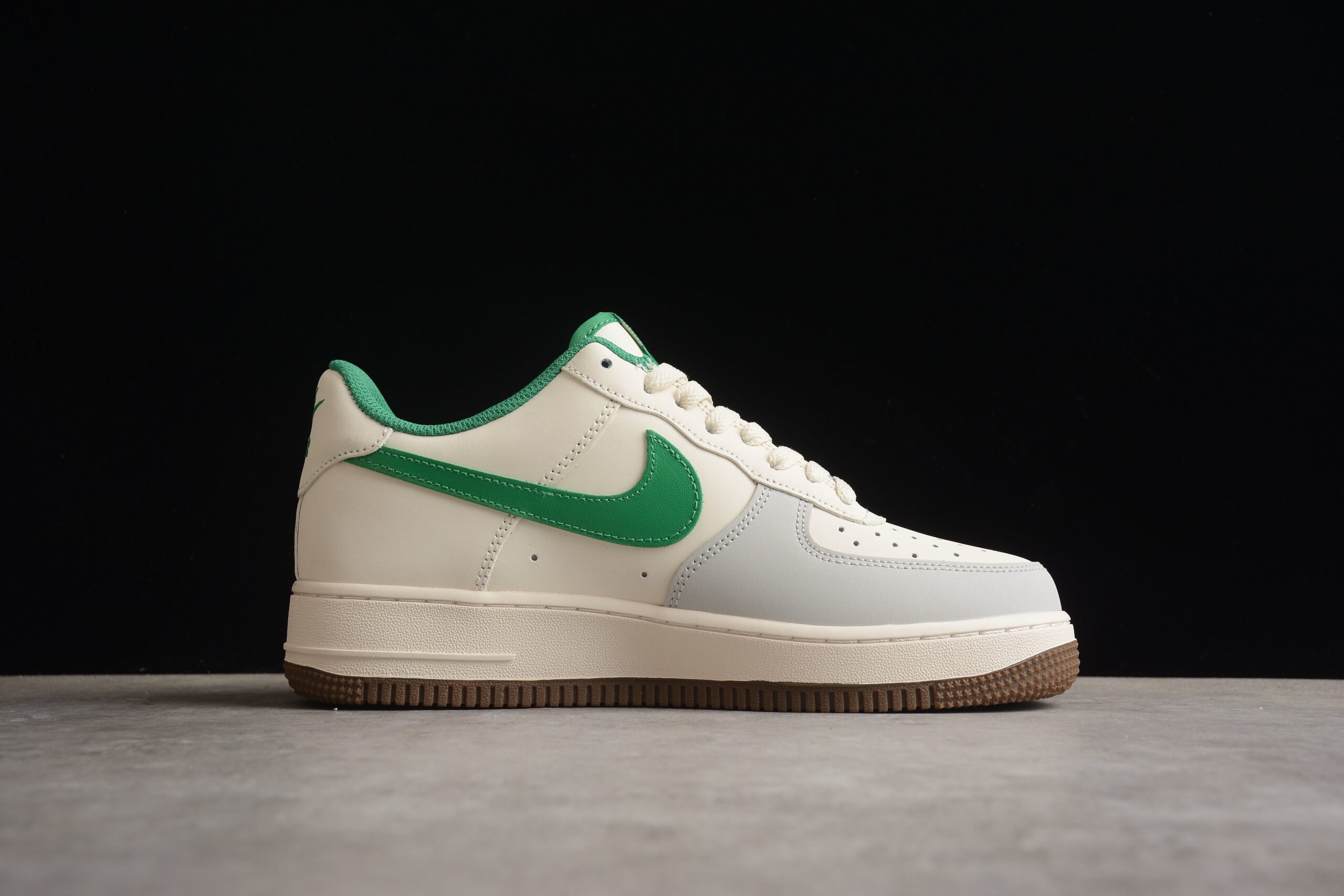 Nk Air Force 1'07 Low BS8856-116