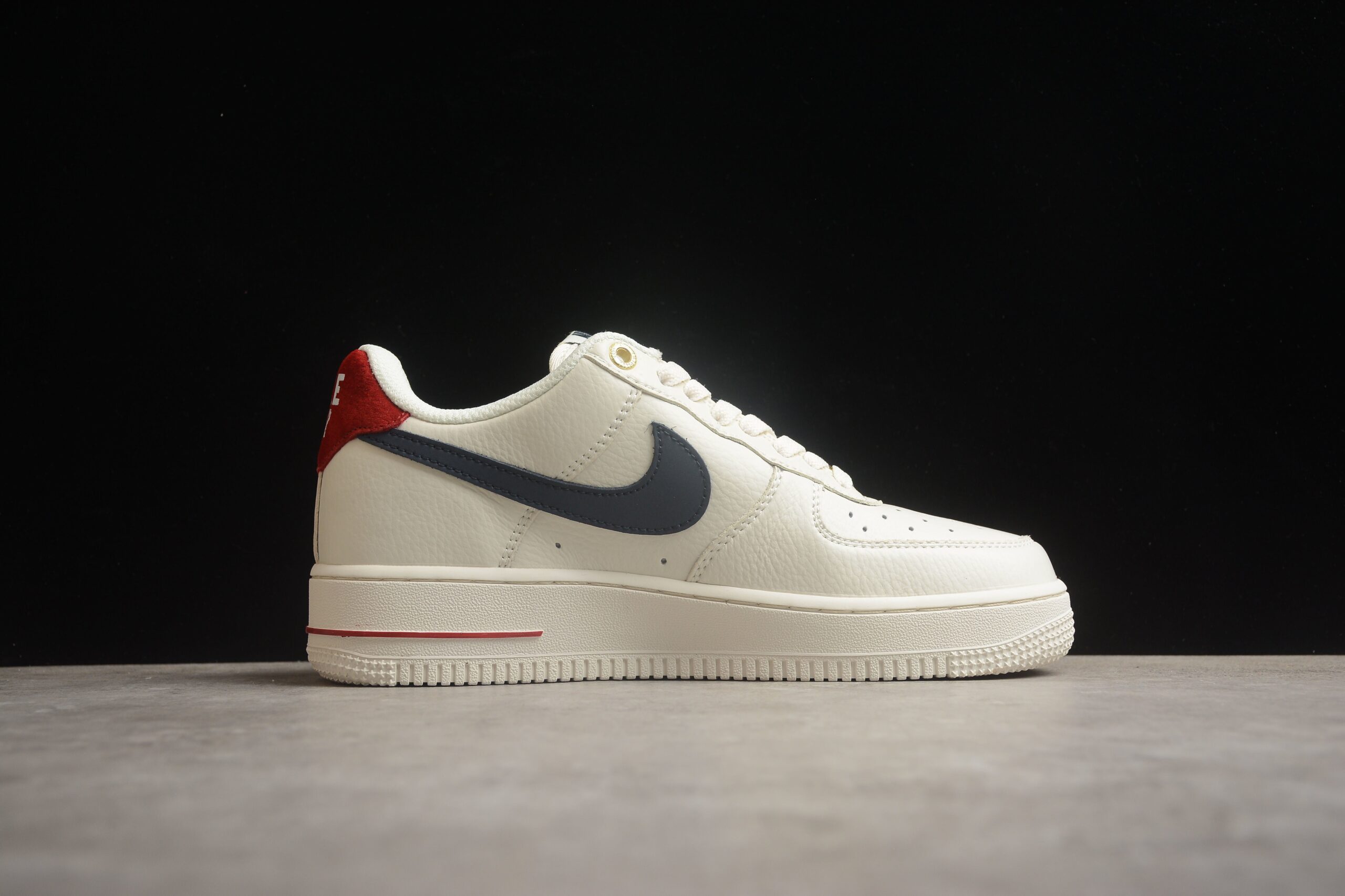 Nk Air Force 1'07 Low BS9055-740