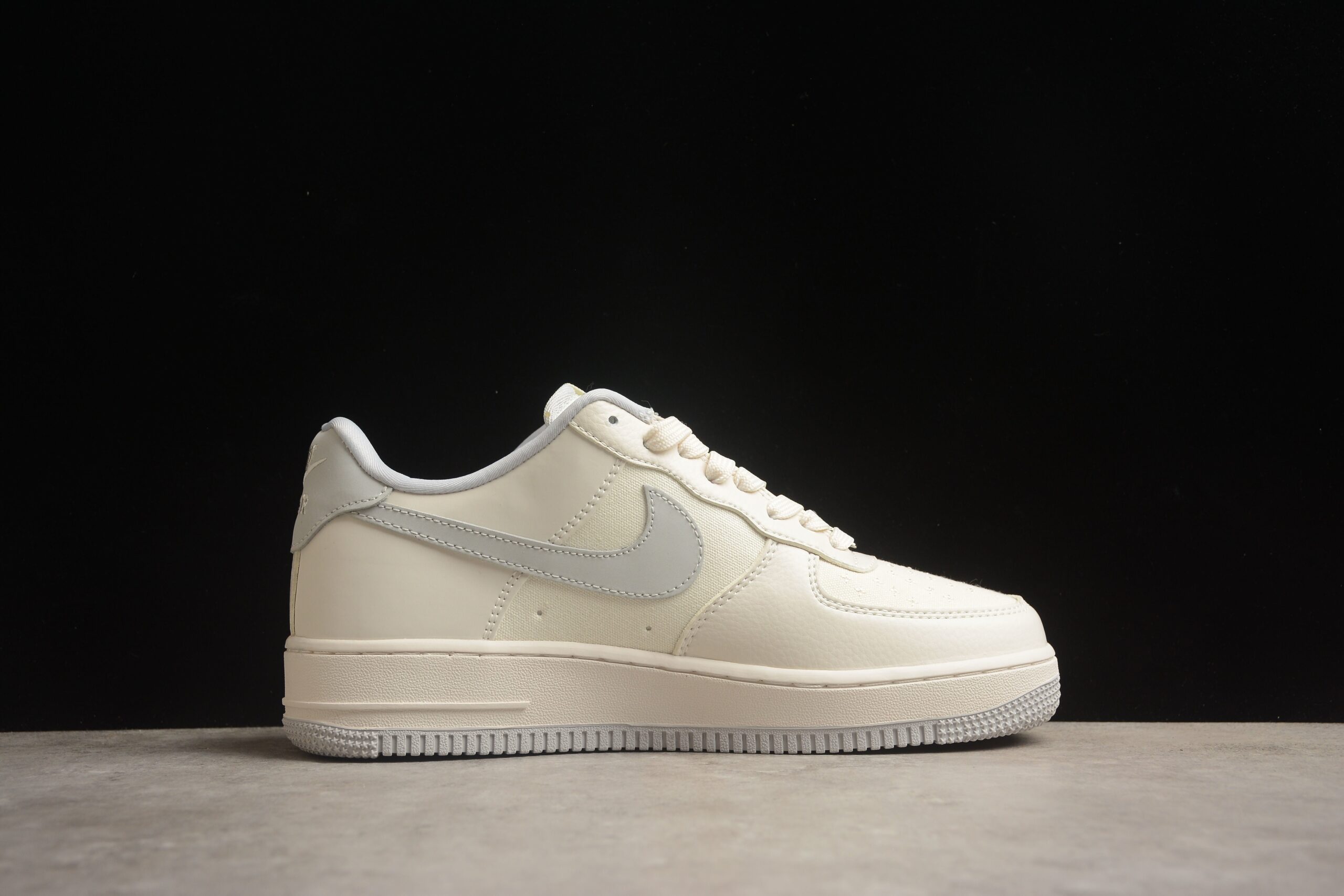 Nk Air Force 1'07 Low BS9055-748