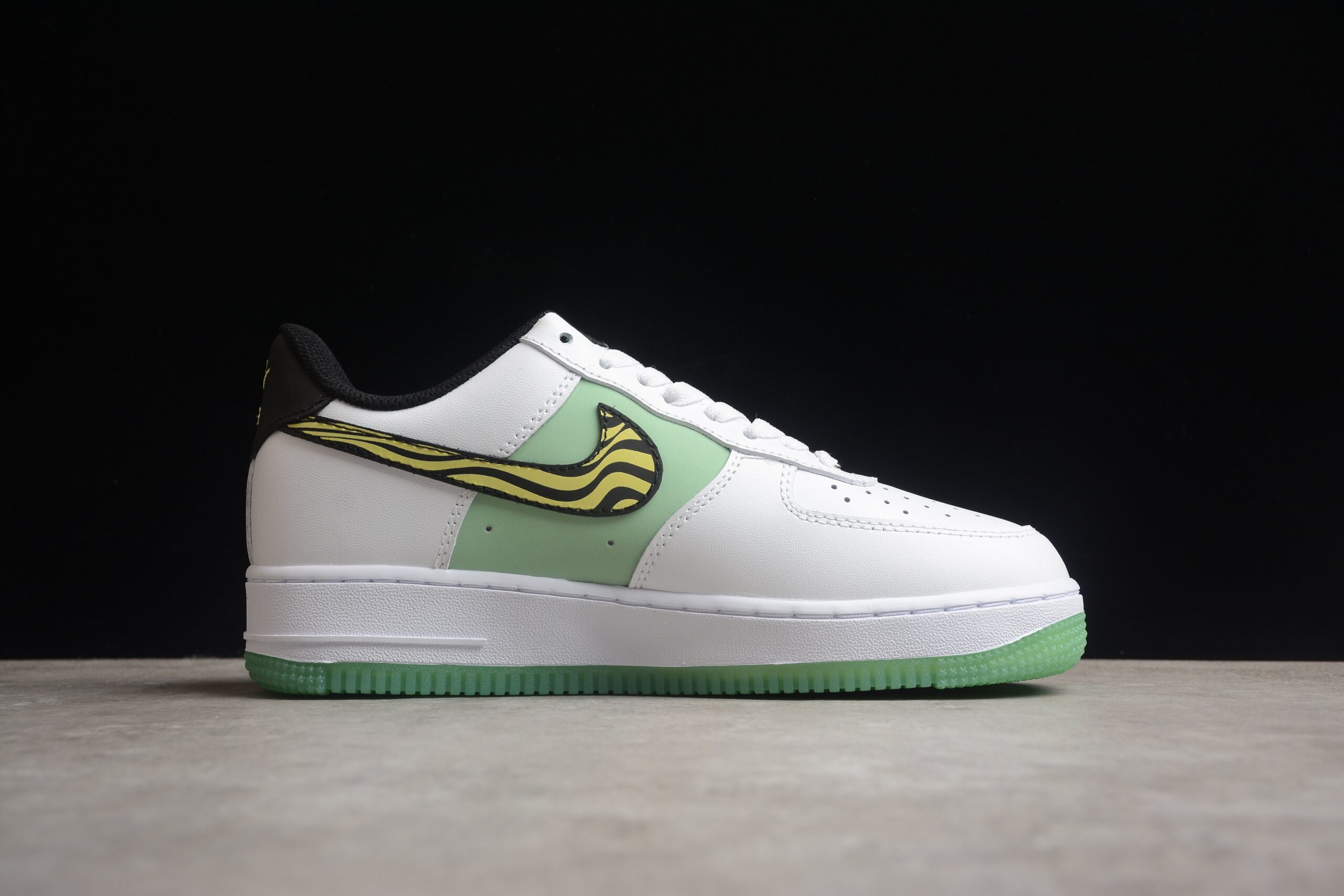 Nk Air Force 1'07 Low BS9055-827