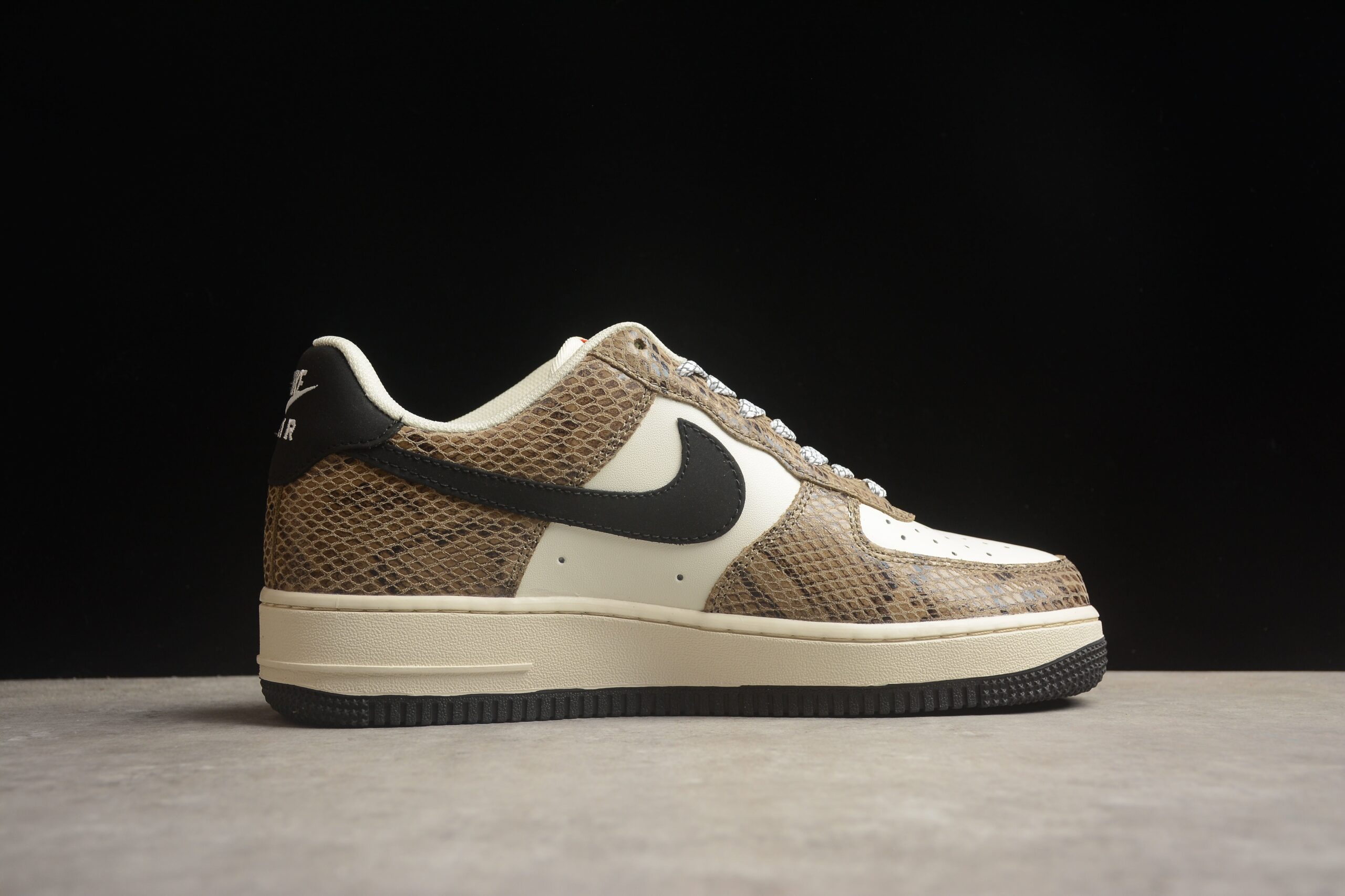 Nk Air Force 1'07 Low BS9055-830