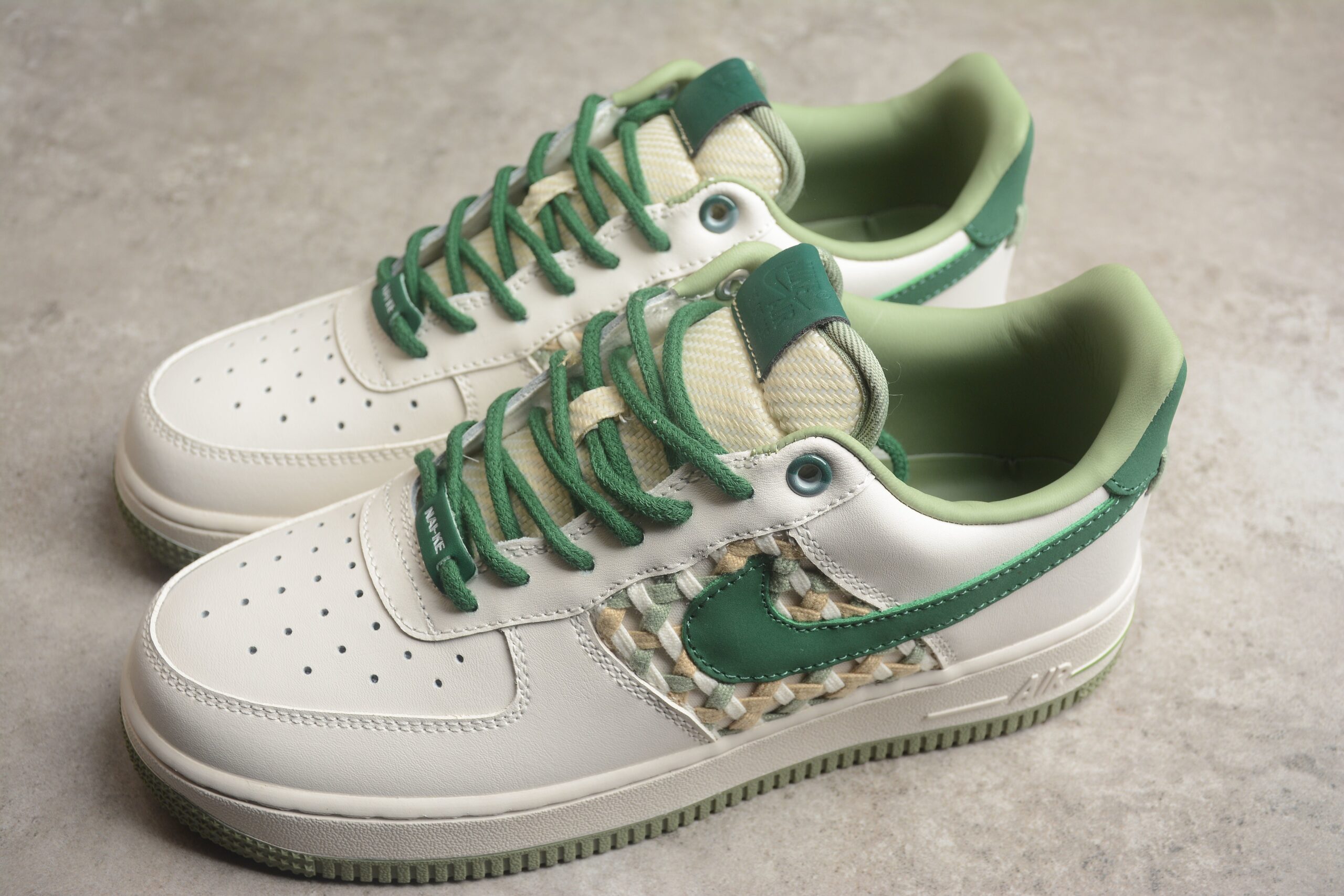 Nk Air Force 1'07 Low "Bamboo" FN0369-100 - Image 3