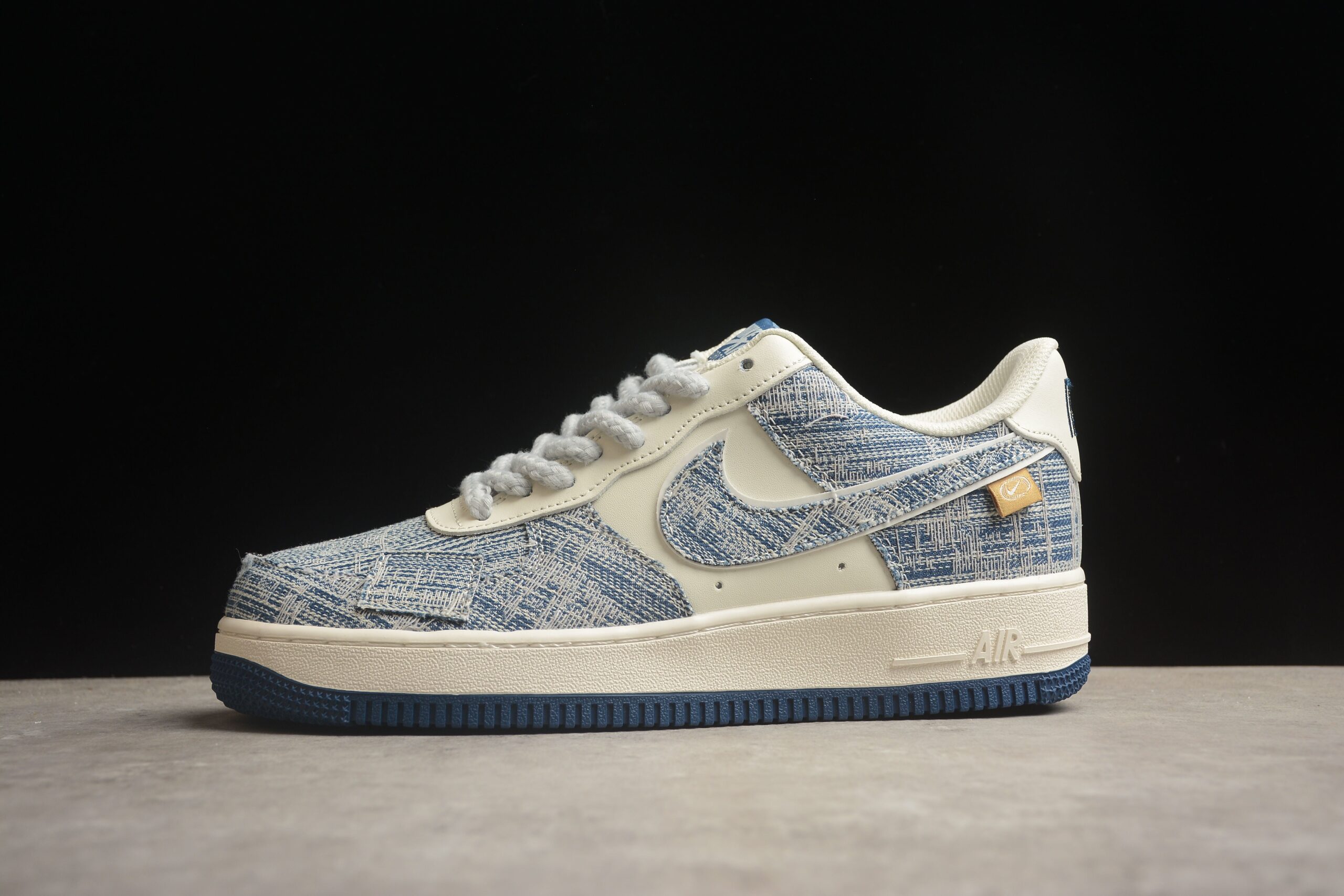 Nk Air Force 1'07 Low "Brushed Patch" FB0607-077 - Image 2
