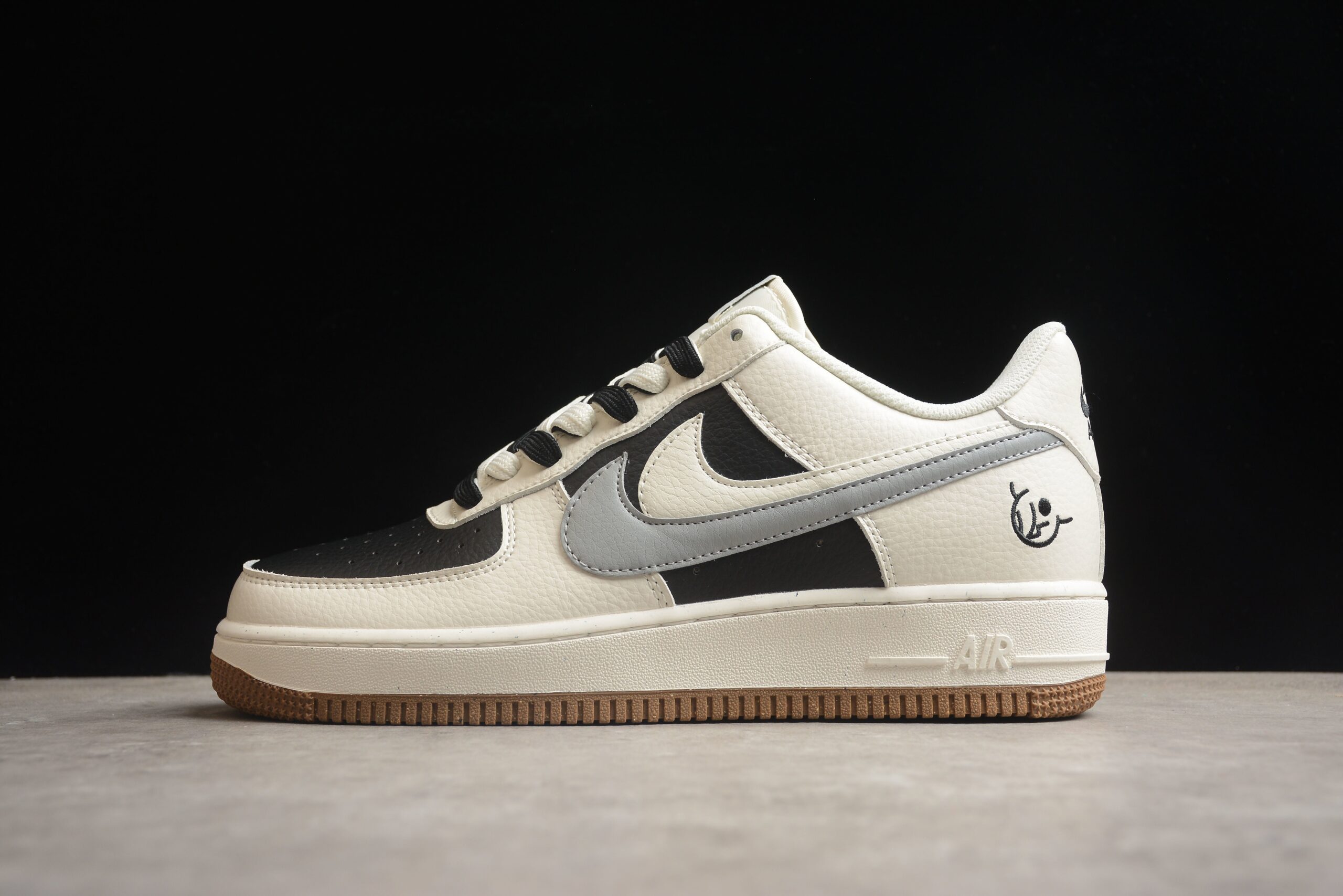 Nk Air Force 1'07 Low CC2569-077 - Image 2