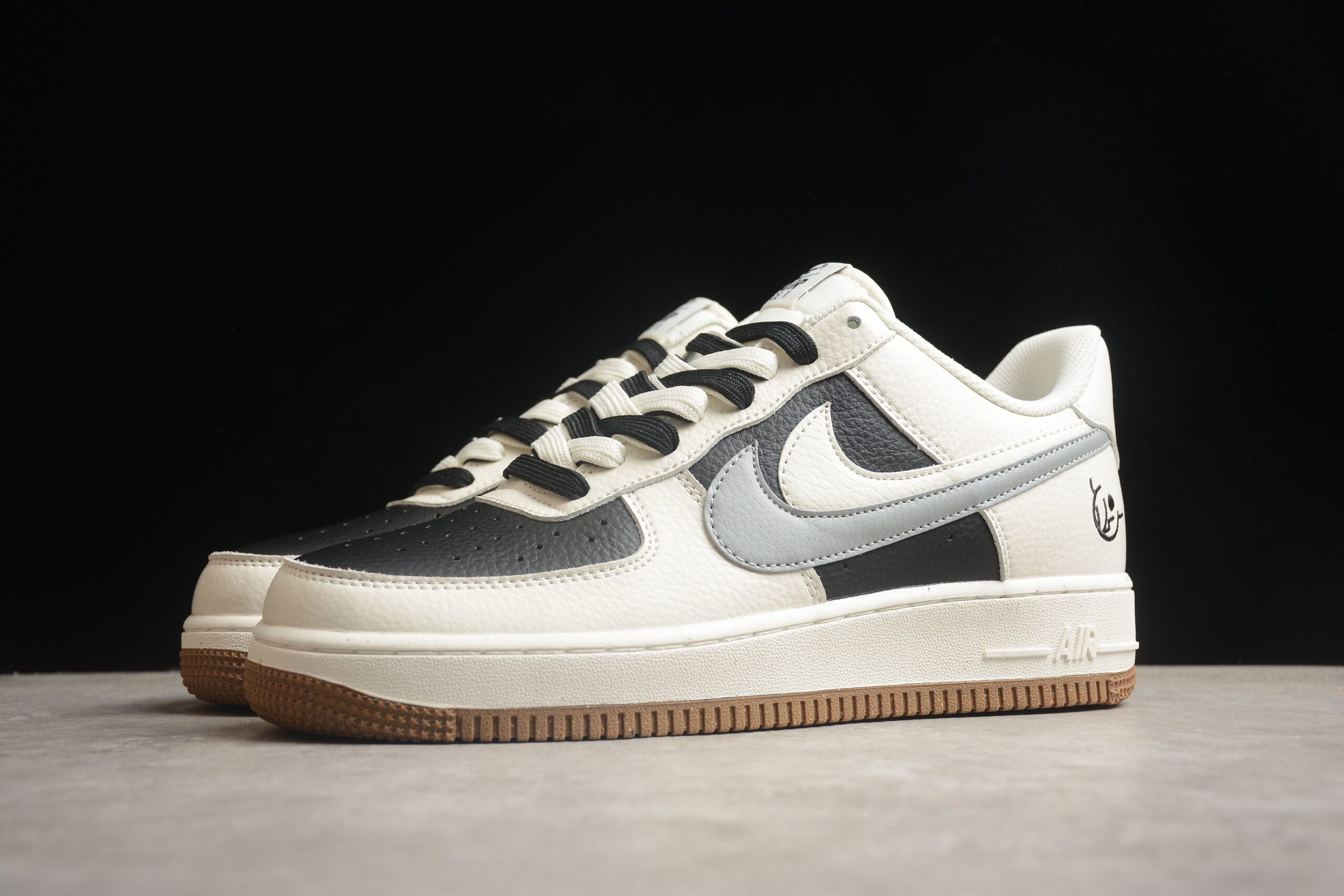 Nk Air Force 1'07 Low CC2569-077 - Image 4