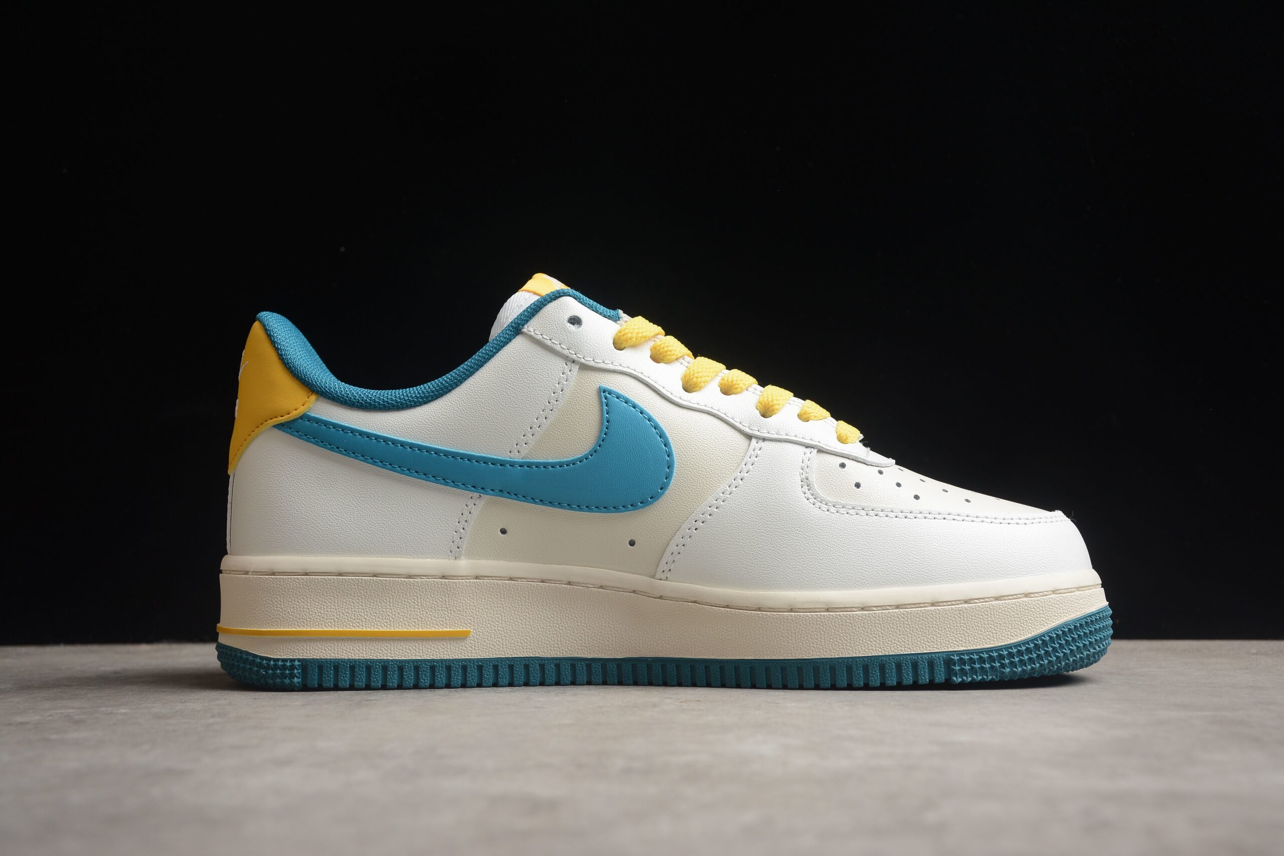 Nk Air Force 1'07 Low CW3380-203