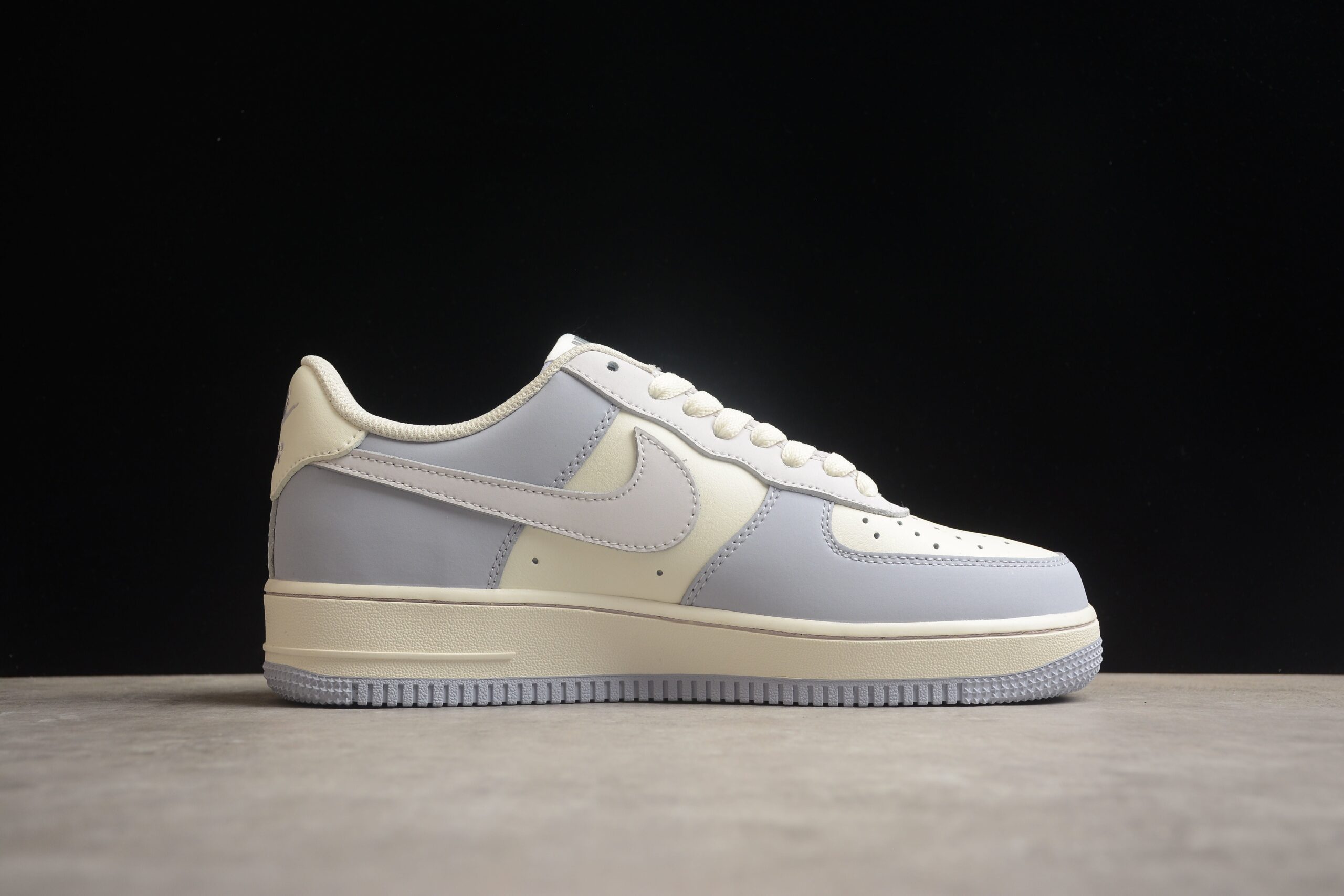 Nk Air Force 1'07 Low DB3301-122