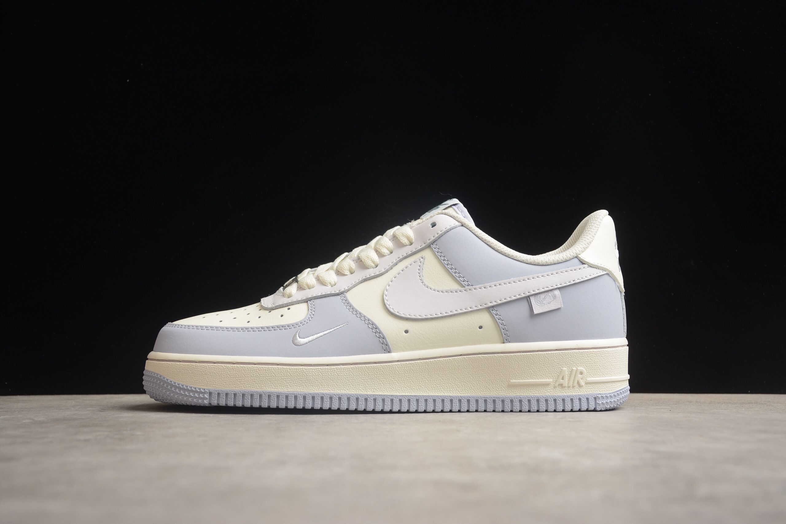 Nk Air Force 1'07 Low DB3301-122 - Image 2