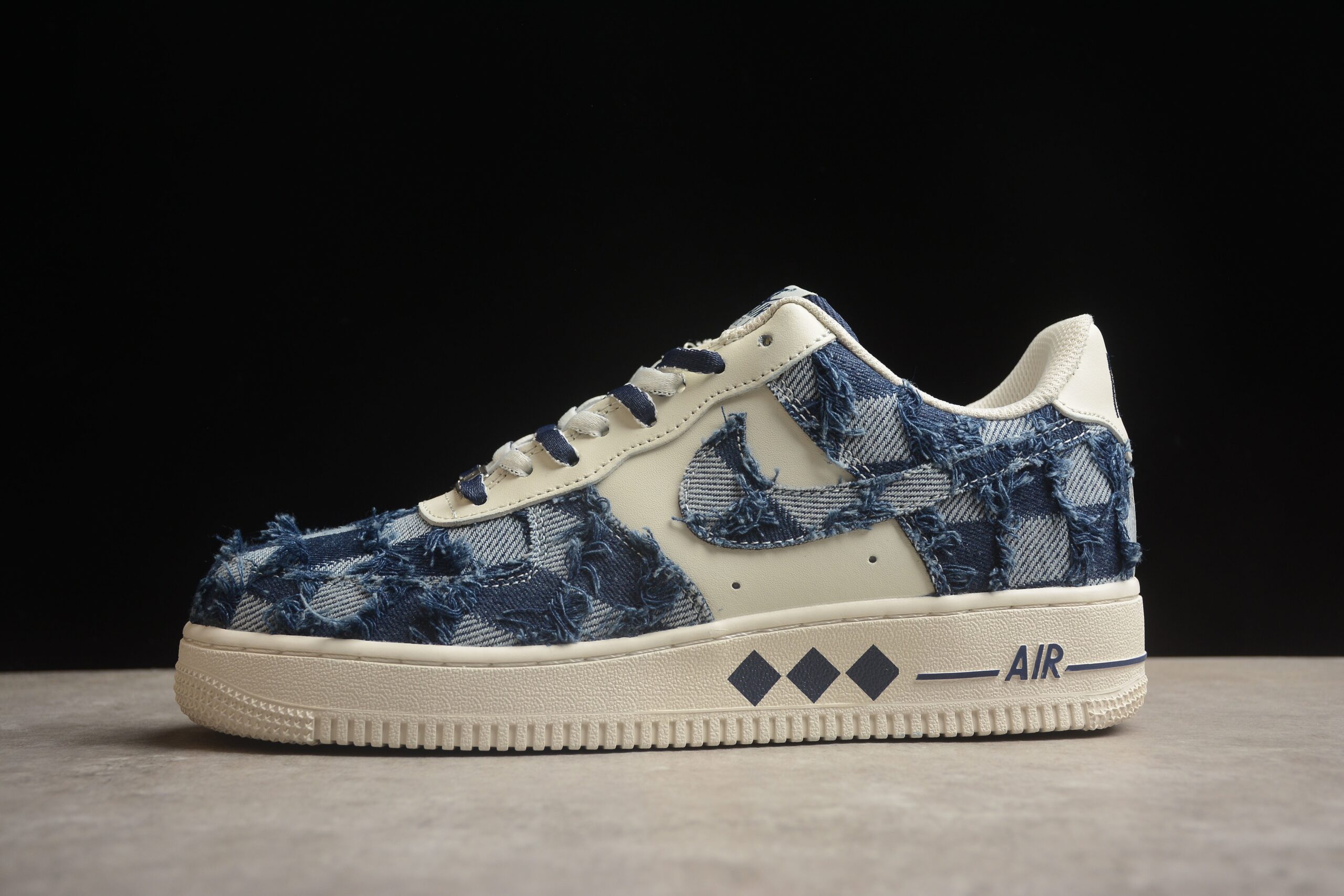 Nk Air Force 1'07 Low "Diamond" FB0607-099 - Image 2