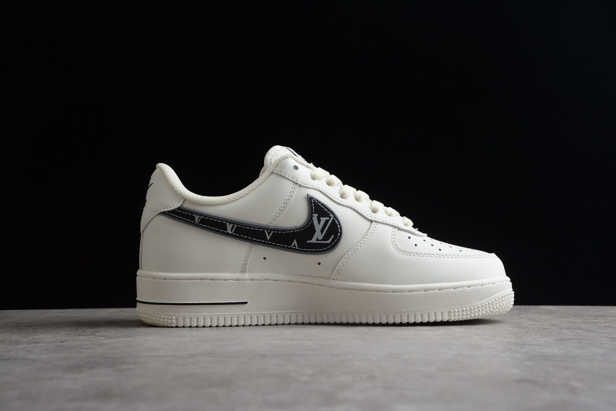 Nk Air Force 1'07 Low KV3696-660