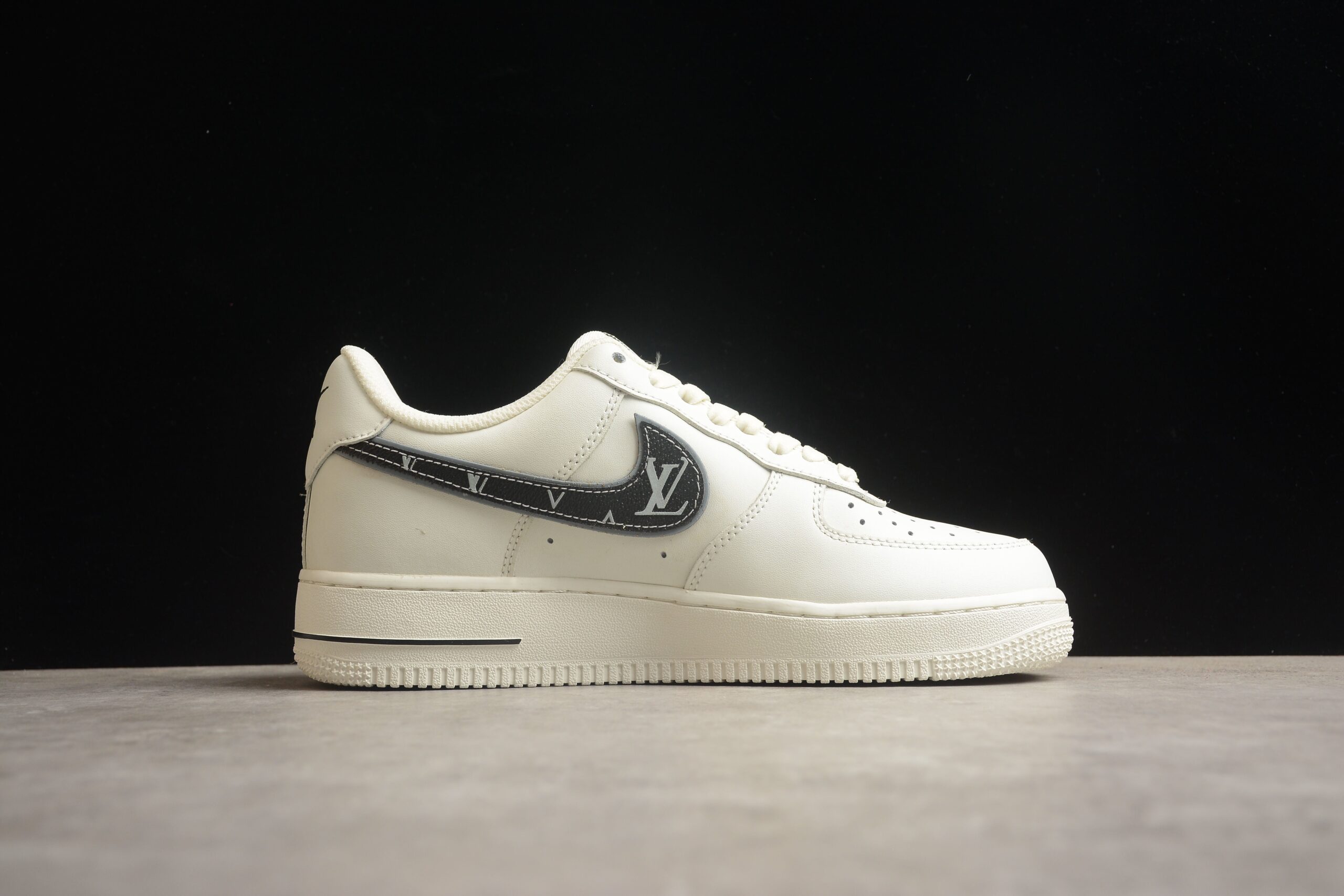 Nk Air Force 1'07 Low KV3696-660