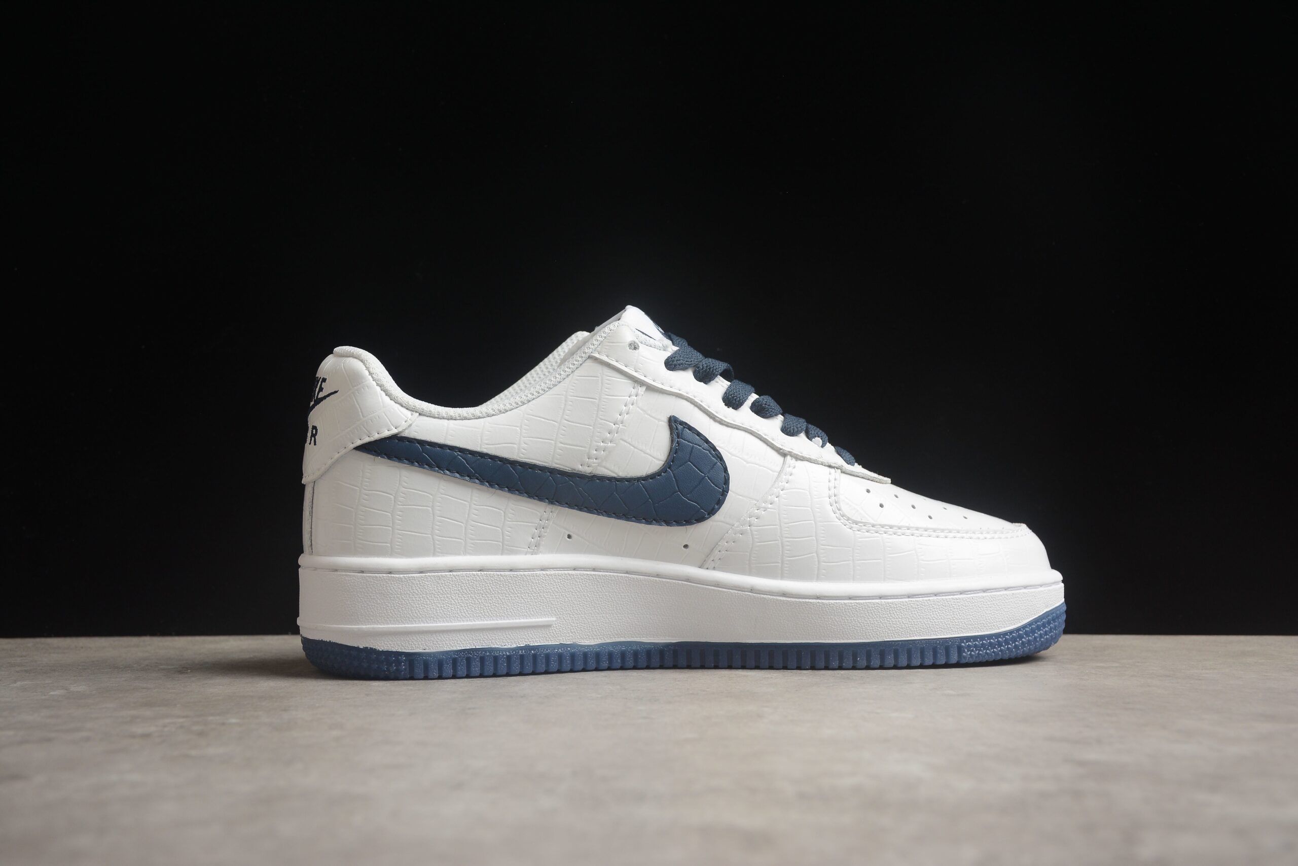 Nk Air Force 1'07 Low "Ladainian Tomlinson" DD0614-332