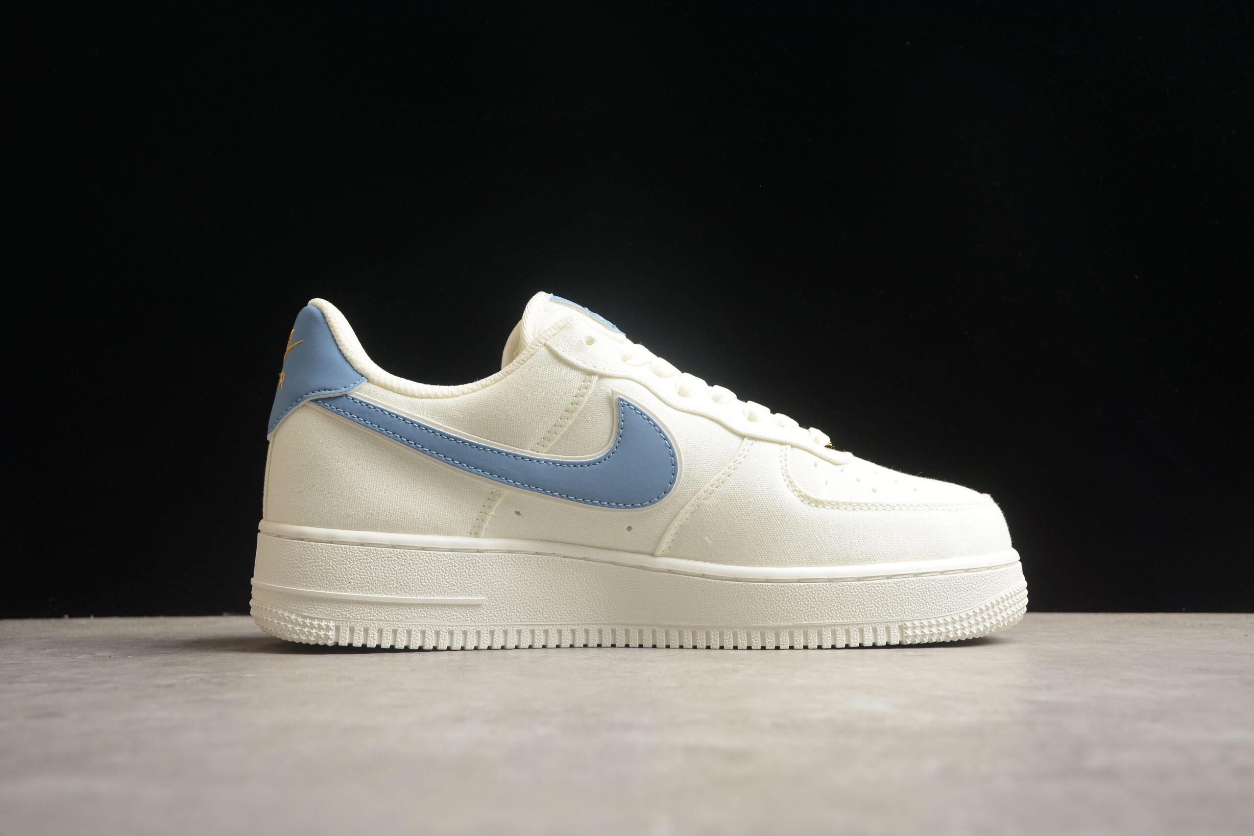 Nk Air Force 1'07 Low MN5696-209