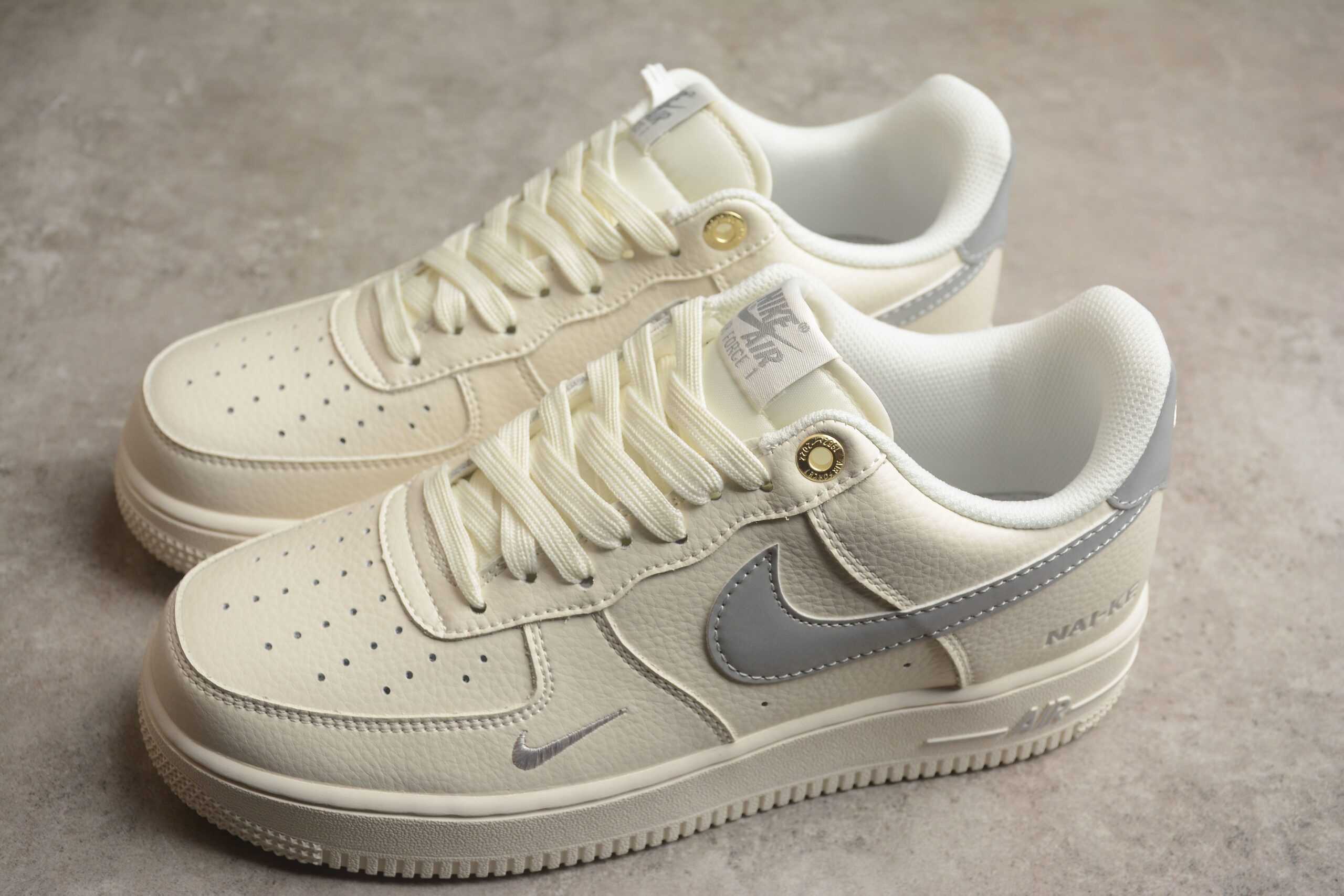 Nk Air Force 1'07 Low "NAI-KE" NK0621-977 - Image 4