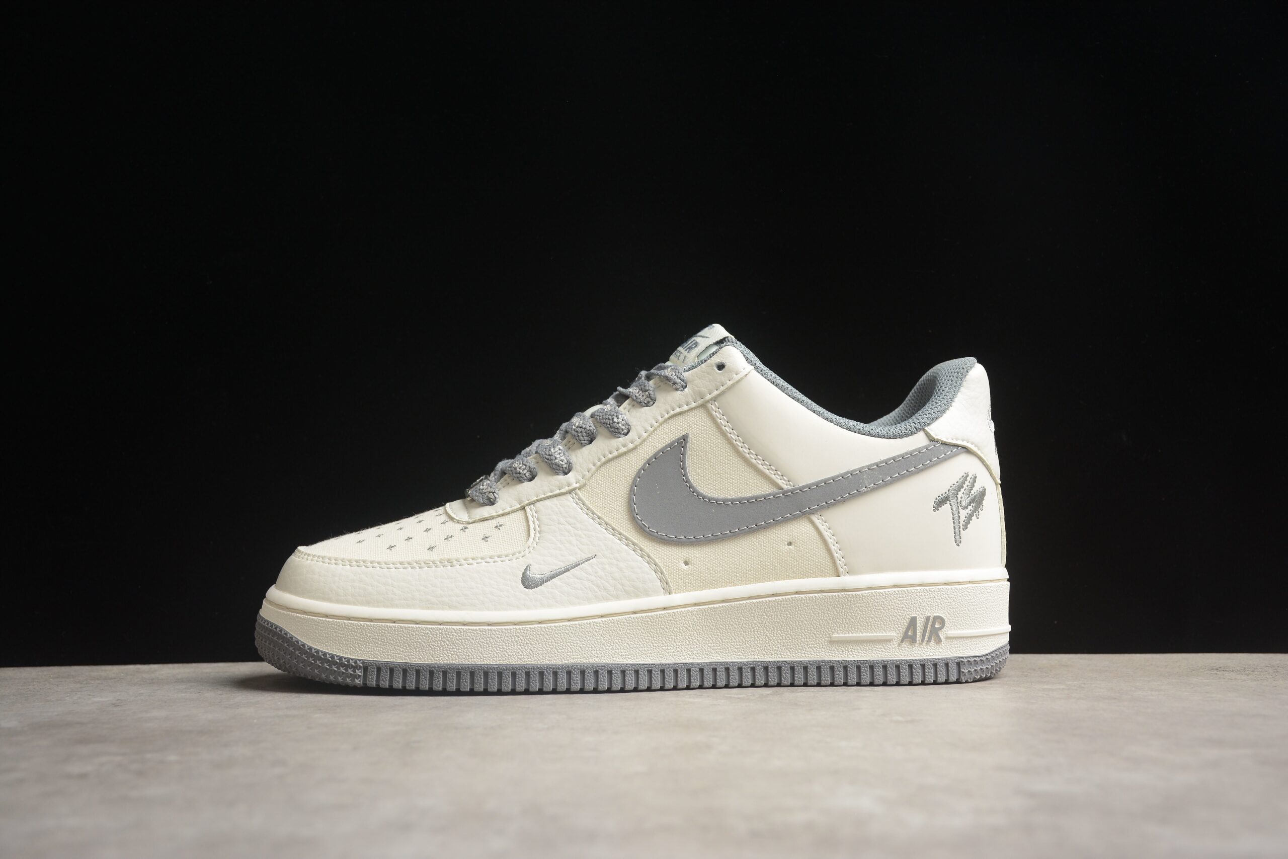 Nk Air Force 1'07 Low PF9055-751 - Image 2