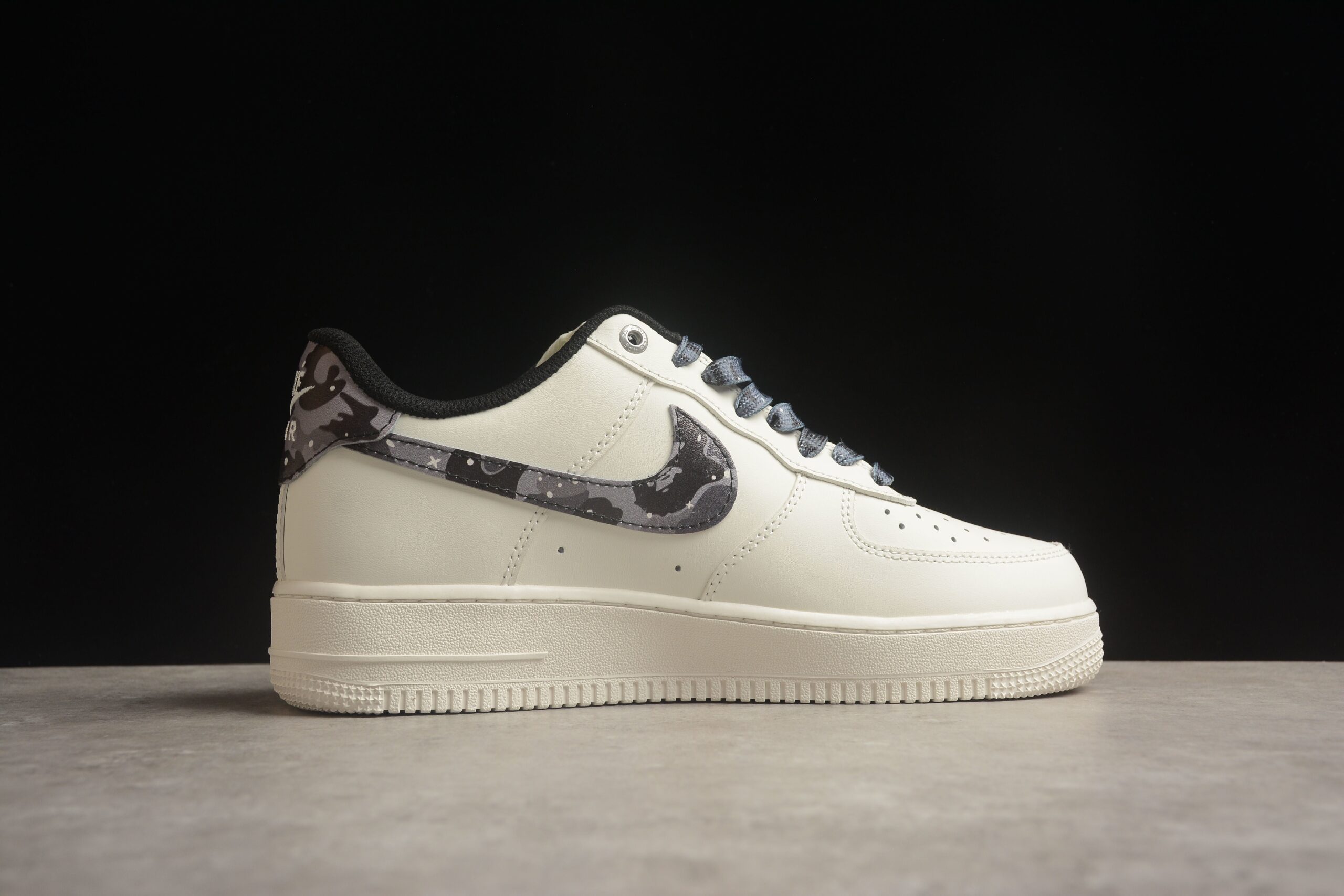 Nk Air Force 1'07 Low PF9055-761