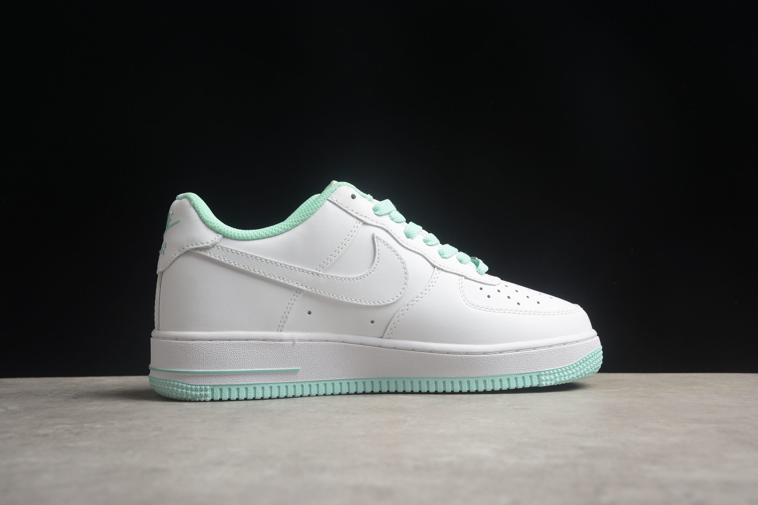 Nk Air Force 1'07 Low PF9055-774