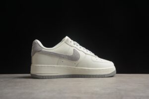 Nk Air Force 1'07 Low "Palace" PE681811