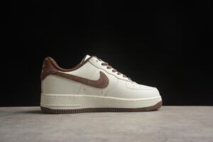 Nk Air Force 1'07 Low "Palace" PE681833