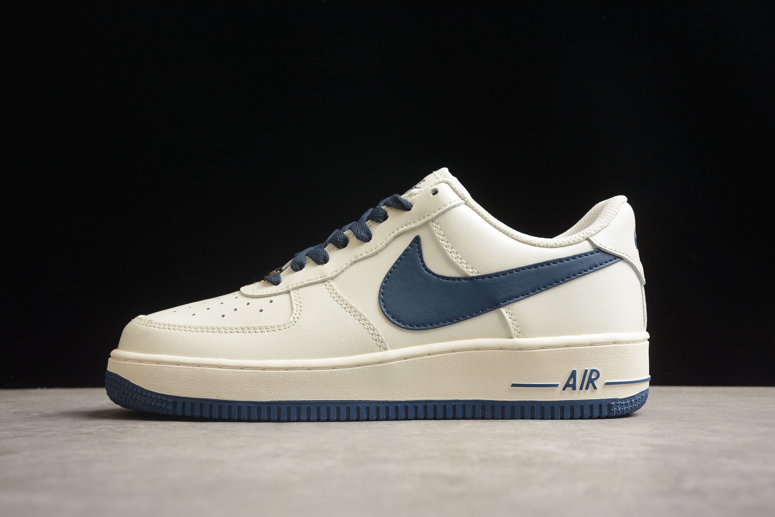 Nk Air Force 1'07 Low SP0758-030 - Image 2