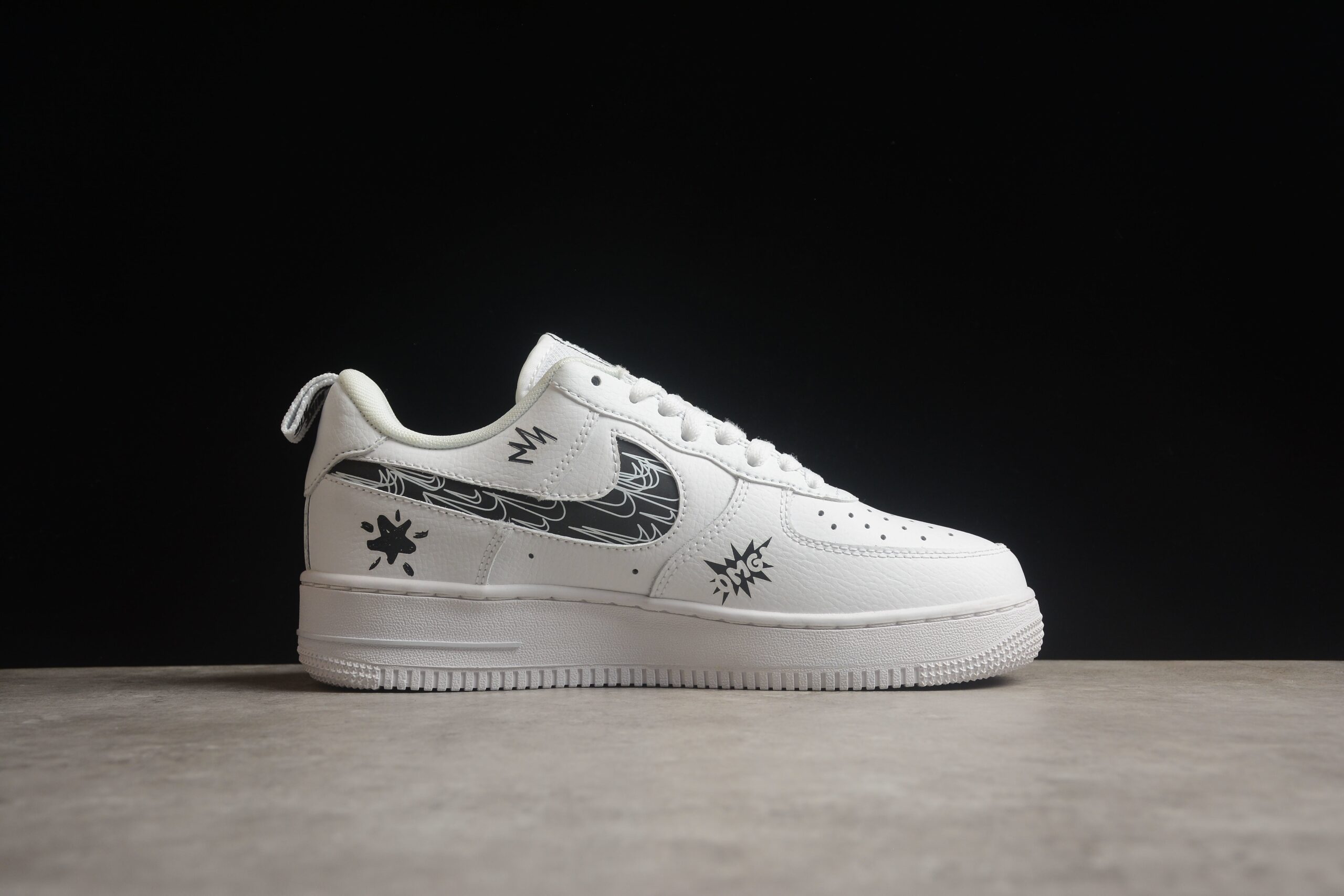Nk Air Force 1'07 Low "Smiley Face" FB8971-020