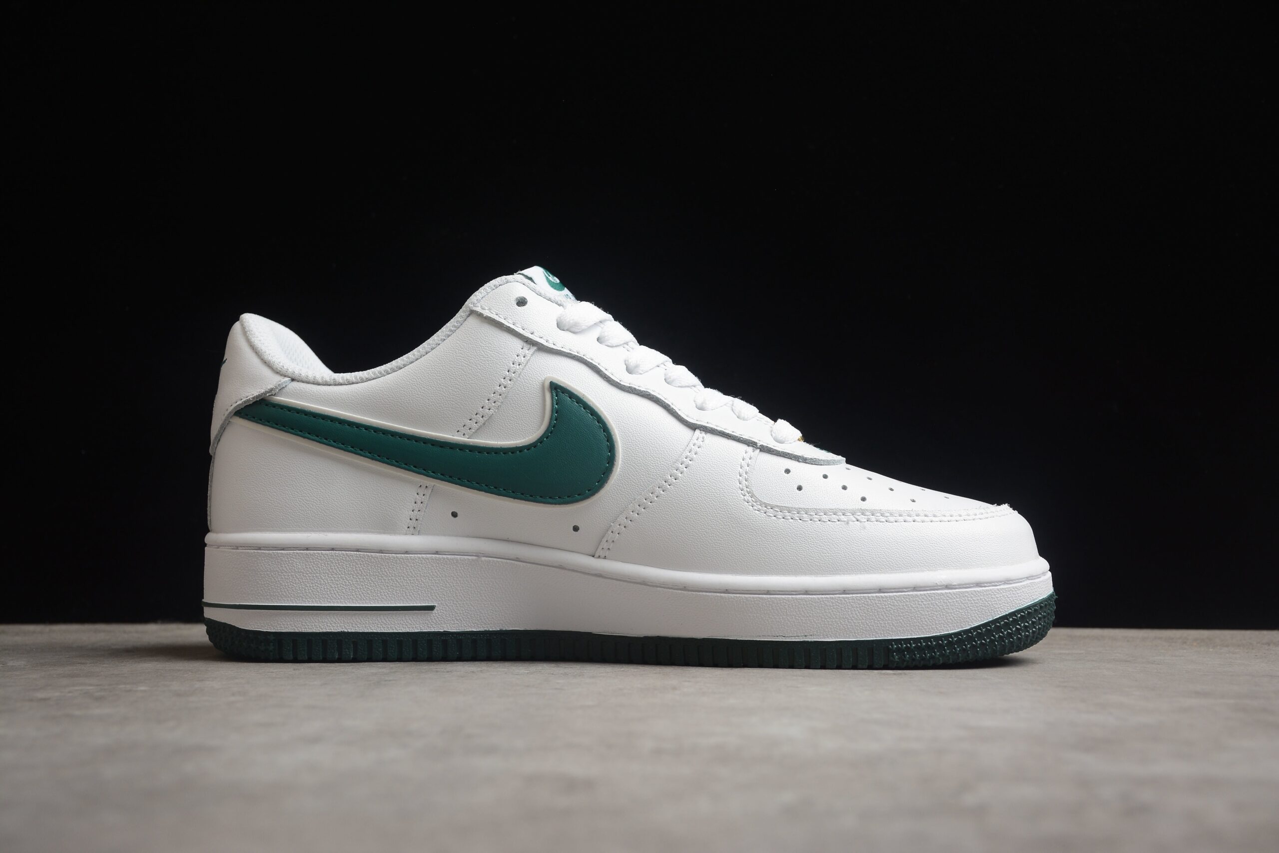Nk Air Force 1'07 Low "Swoosh" CV5696-966