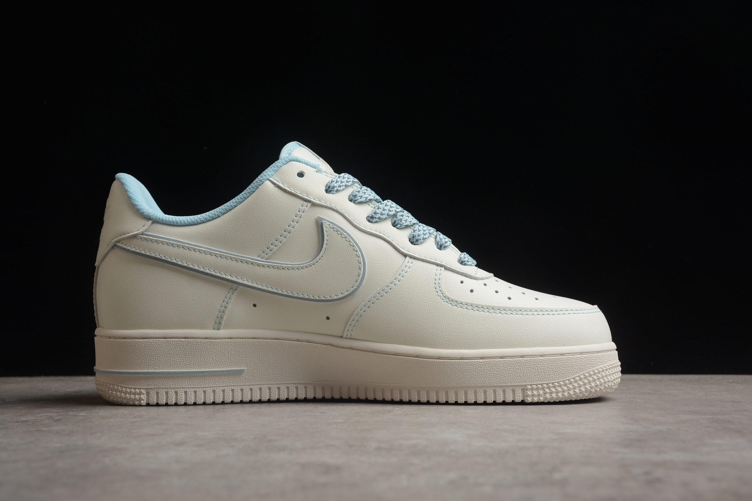 Nk Air Force 1'07 Low TB5636-122